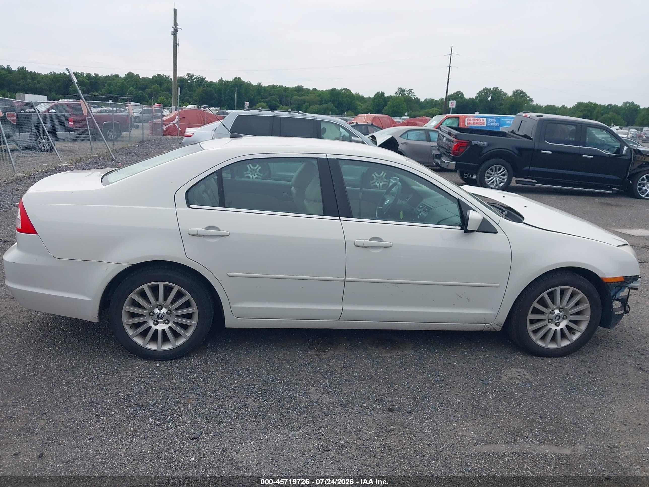 2009 Mercury Milan V6 Premier White vin: 3MEHM08119R628133