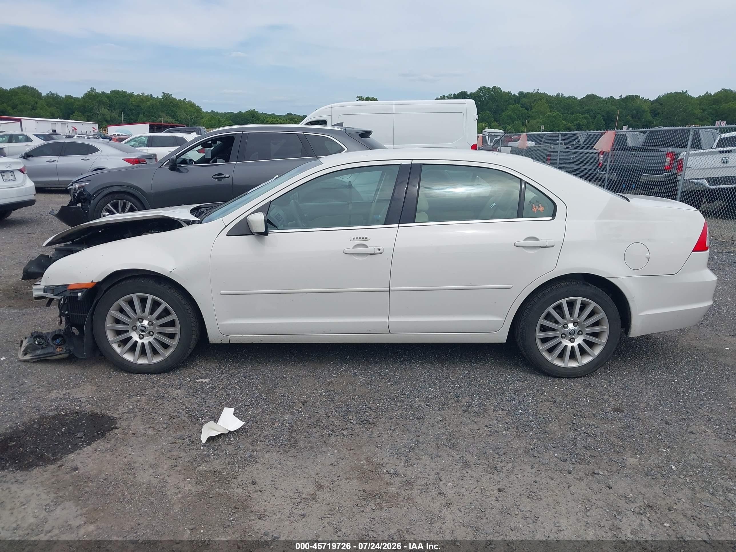 2009 Mercury Milan V6 Premier White vin: 3MEHM08119R628133