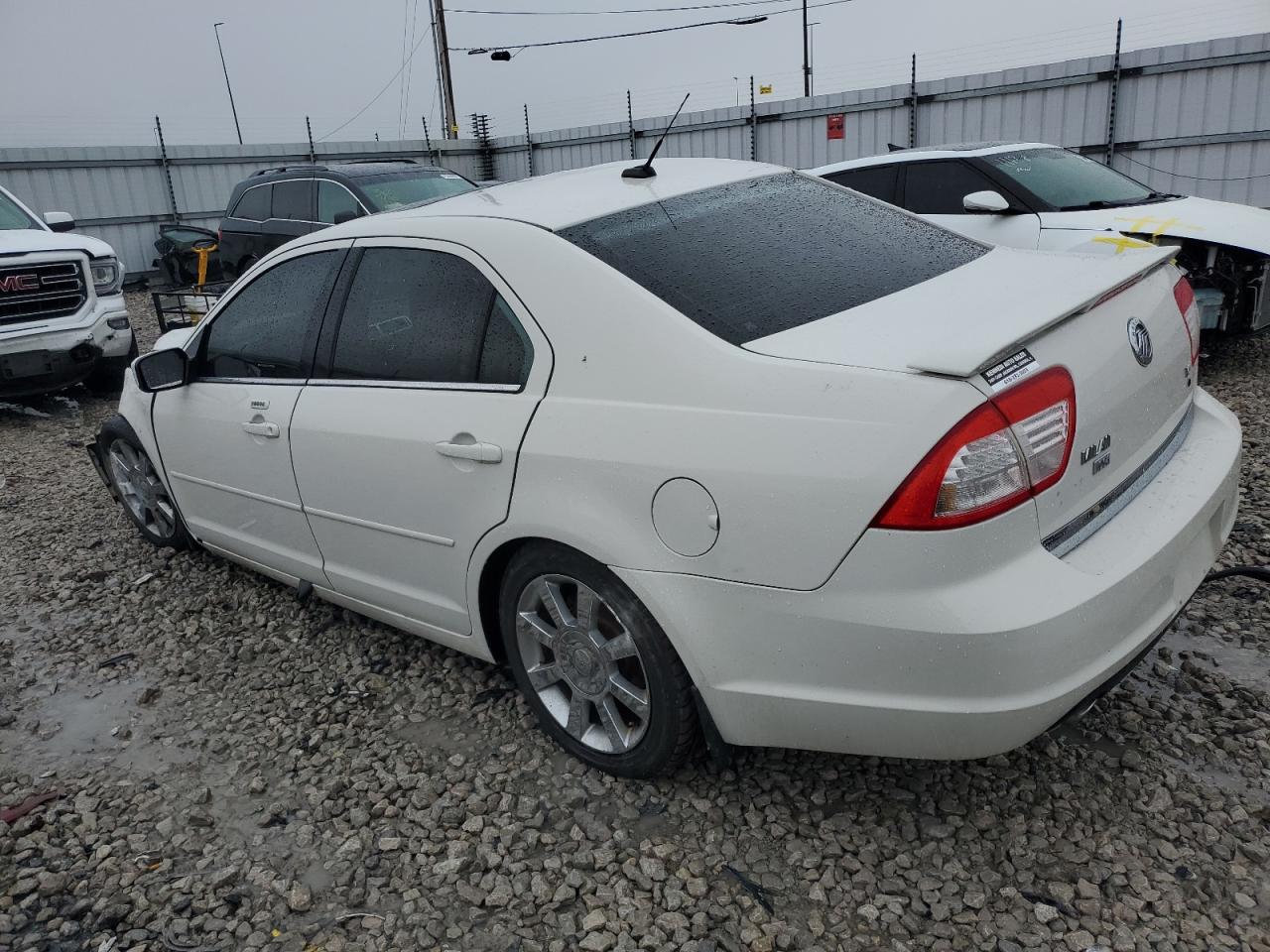 2009 Mercury Milan Premier White vin: 3MEHM08119R632411