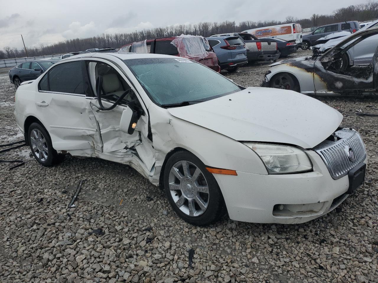 2009 Mercury Milan Premier White vin: 3MEHM08119R632411