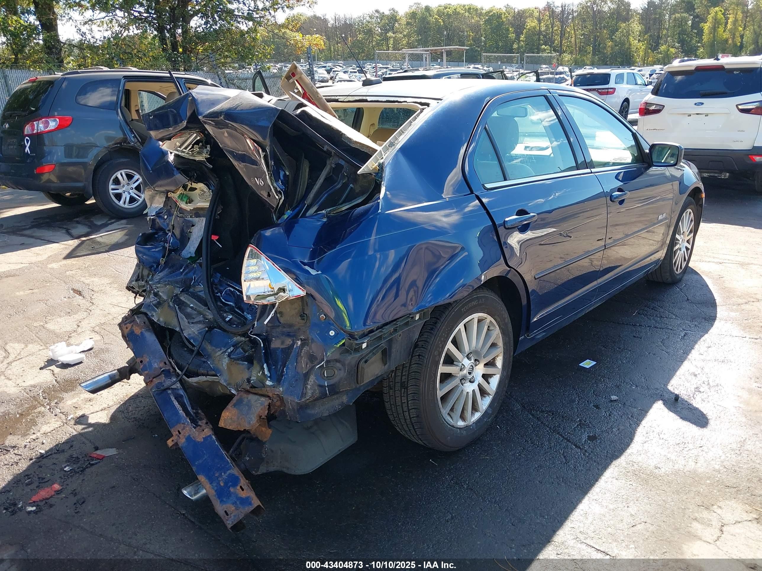 2007 Mercury Milan V6 Premier Dark Blue vin: 3MEHM08137R664872