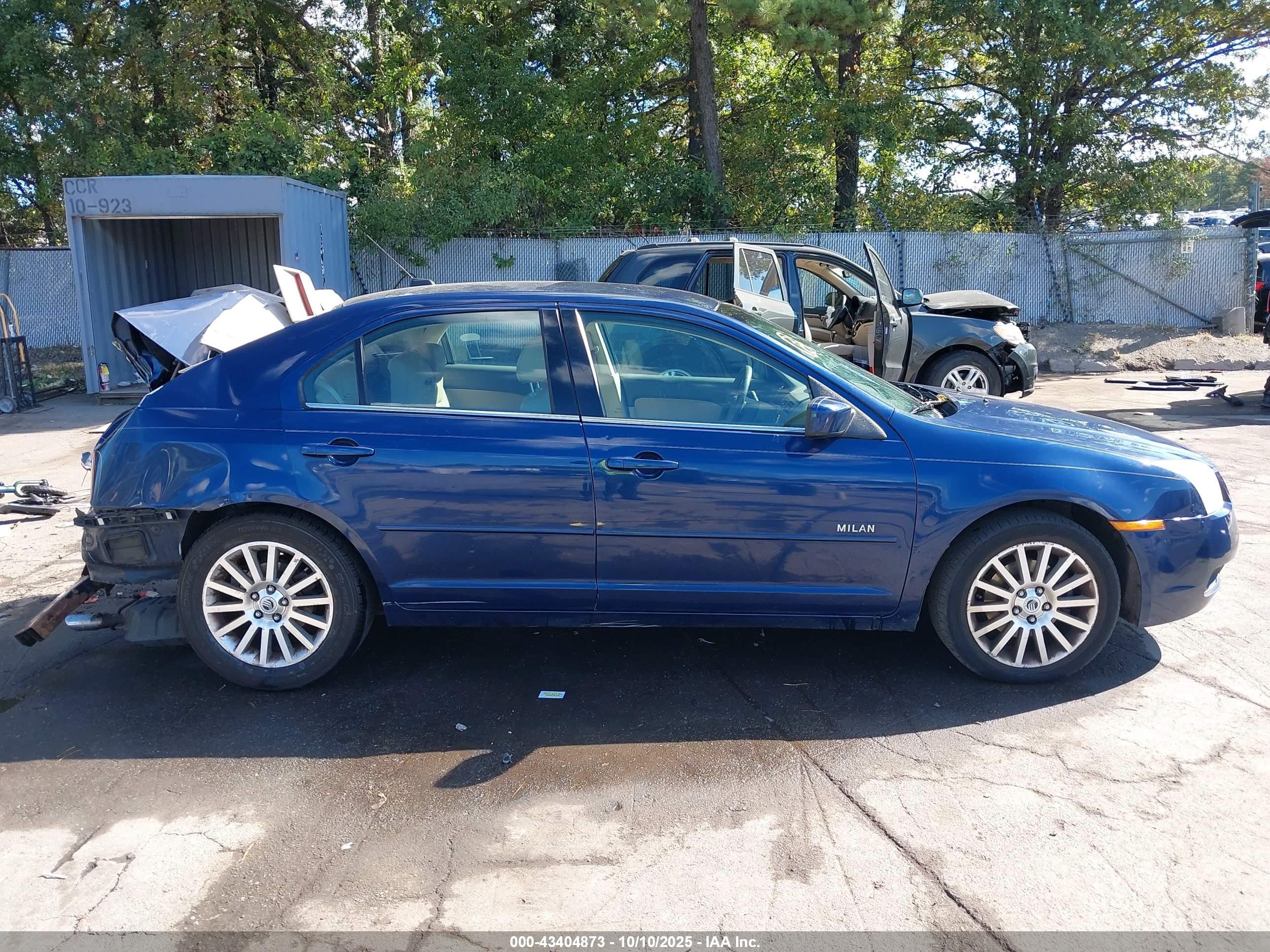 2007 Mercury Milan V6 Premier Dark Blue vin: 3MEHM08137R664872