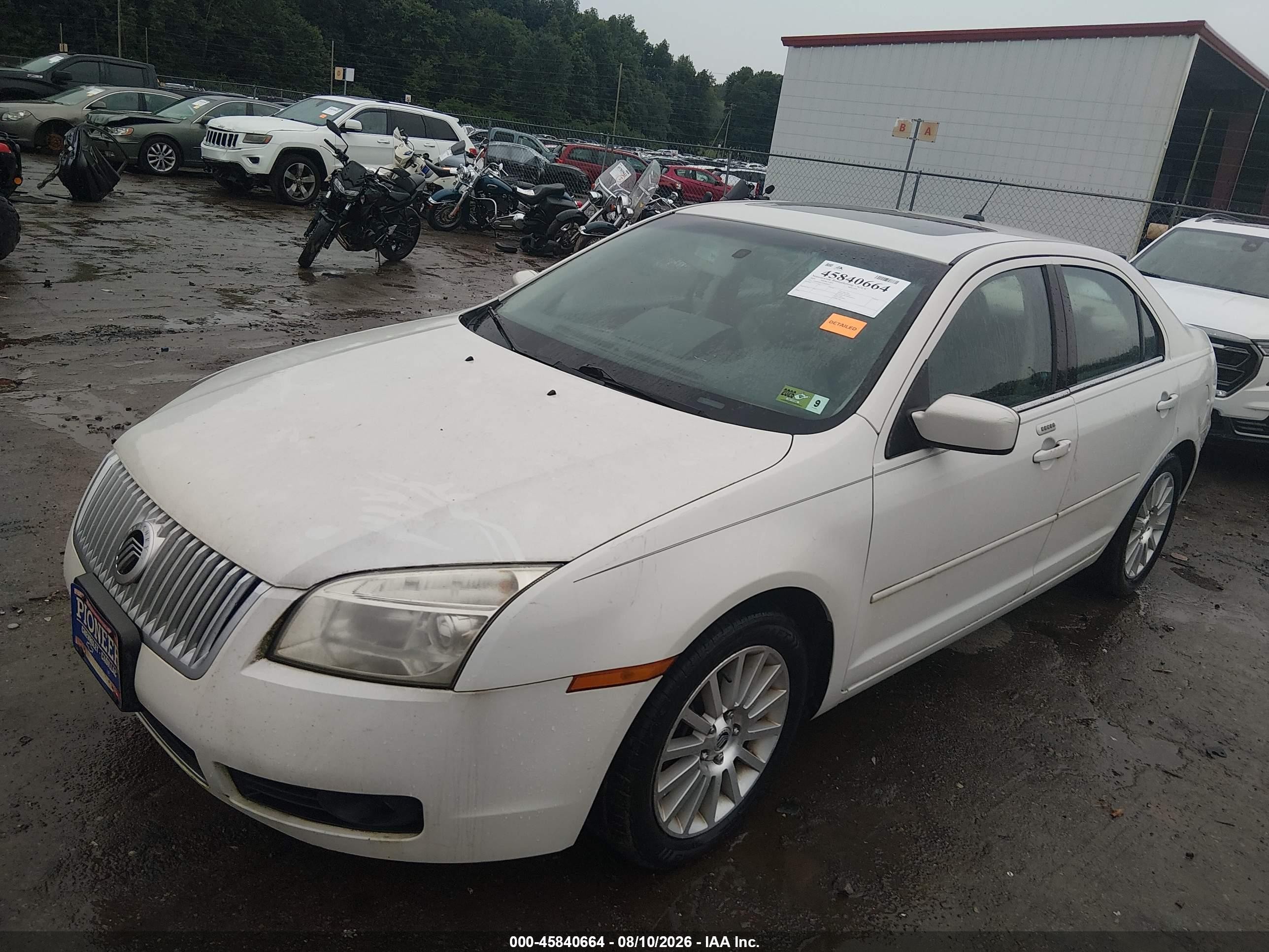 2009 Mercury Milan V6 Premier White vin: 3MEHM08139R600673
