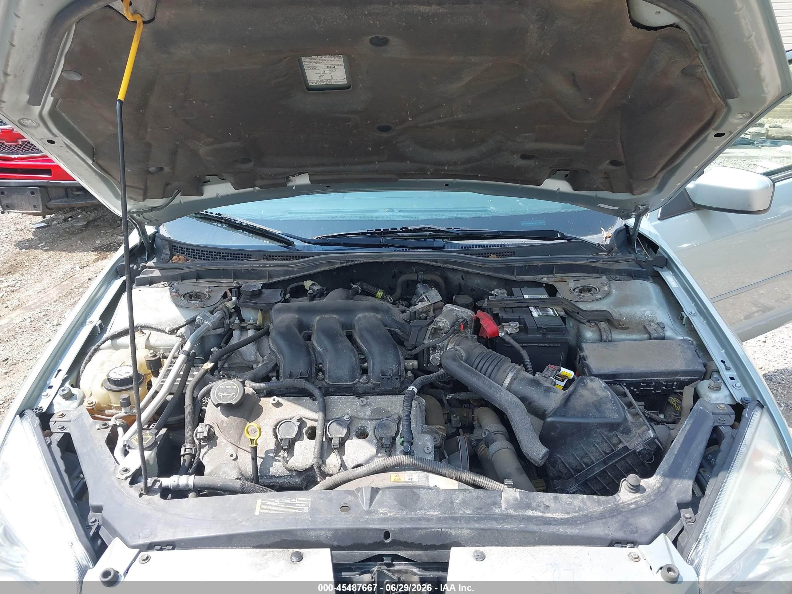 2007 Mercury Milan Premier Серебряный vin: 3MEHM08147R667702