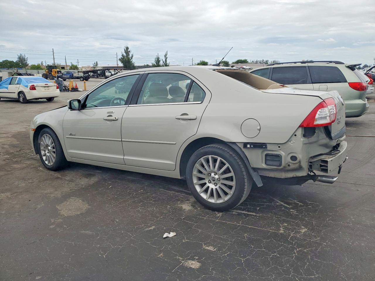 2008 Mercury Milan Premier Gray vin: 3MEHM08148R611180