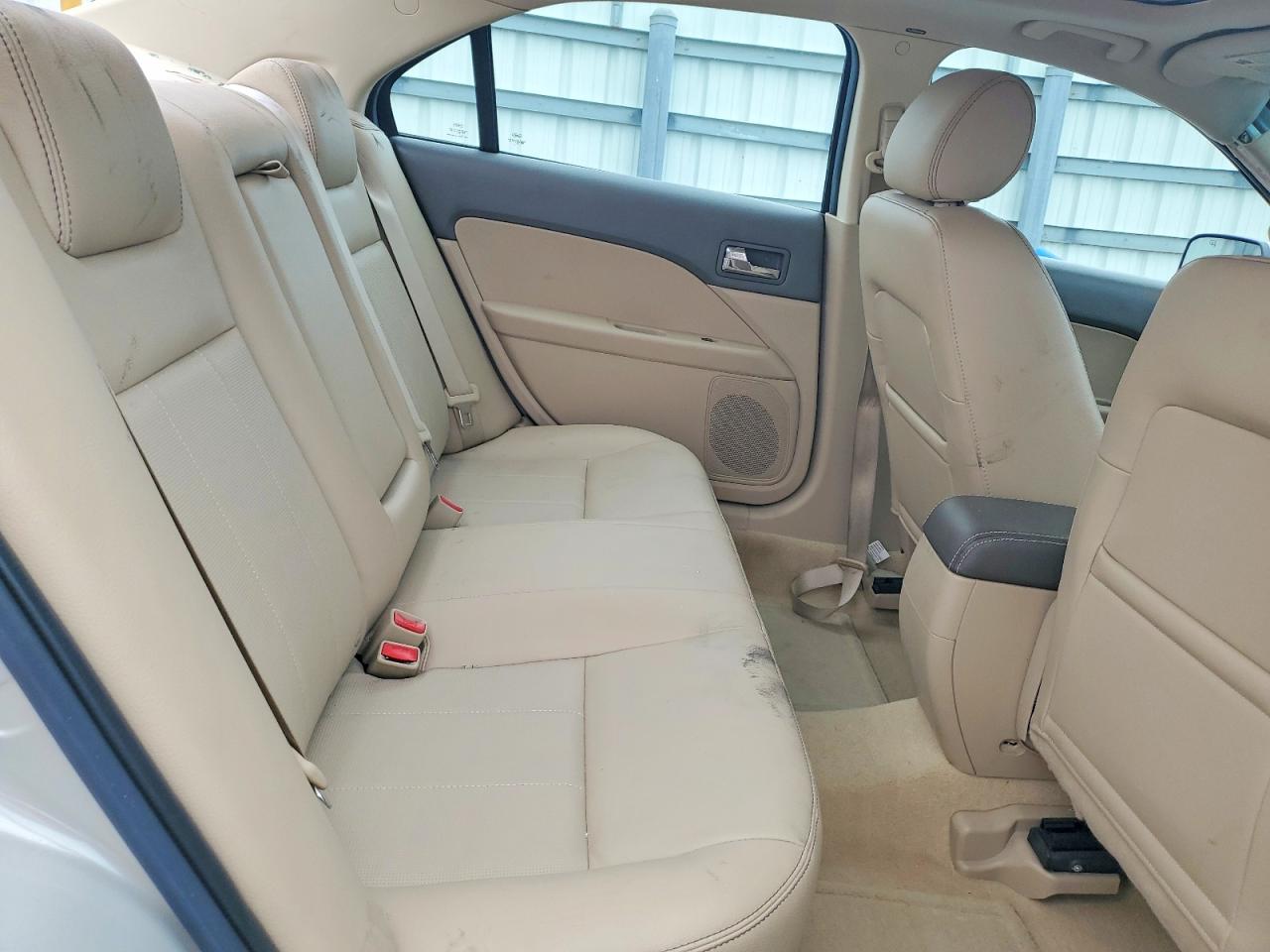 2008 Mercury Milan Premier Gray vin: 3MEHM08148R611180