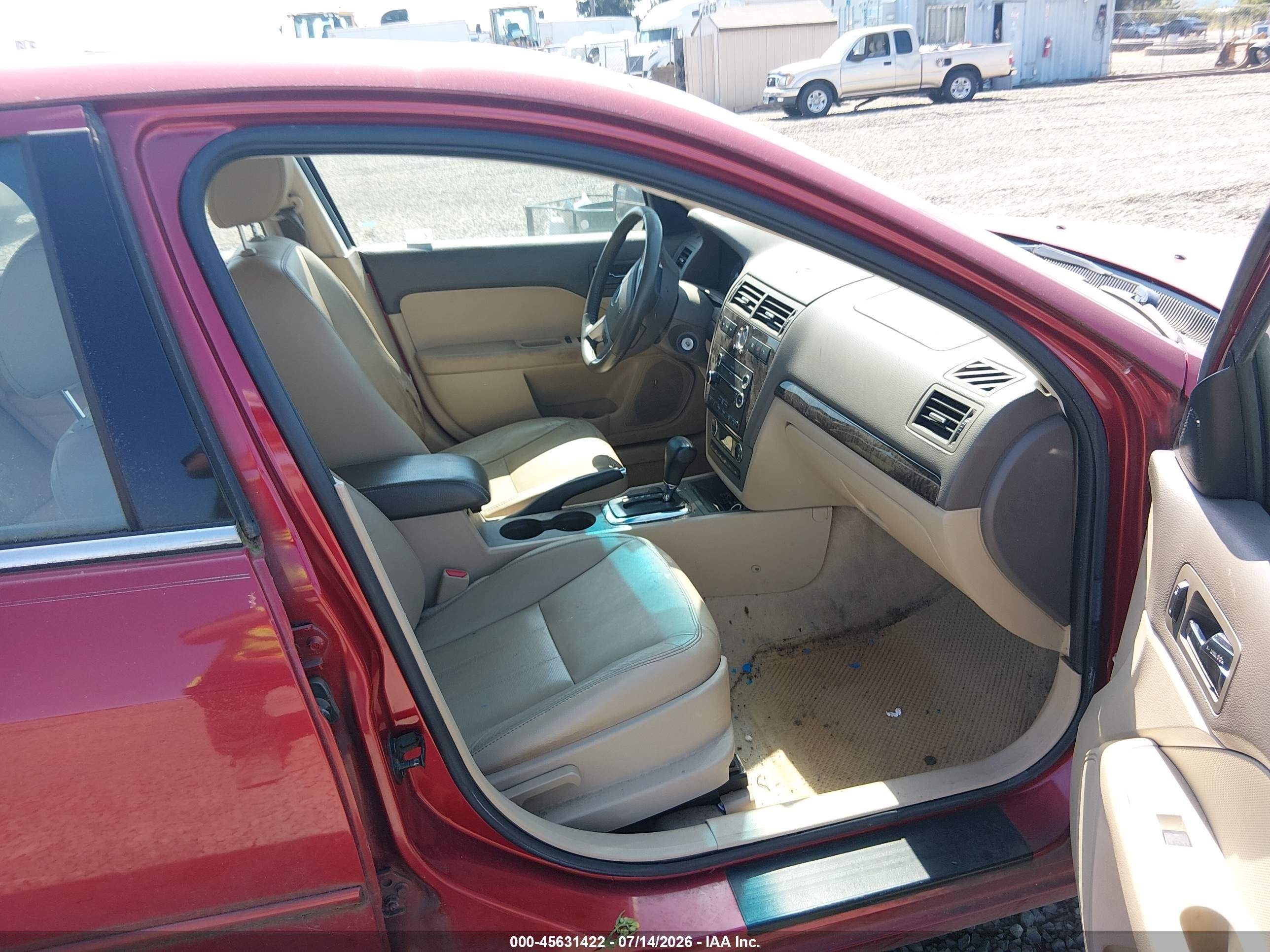 2008 Mercury Milan V6 Premier Красный vin: 3MEHM08148R661481