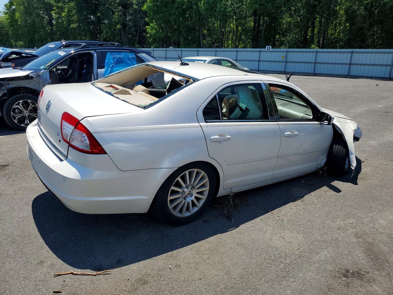 2009 Mercury Milan Premier White vin: 3MEHM08159R632010