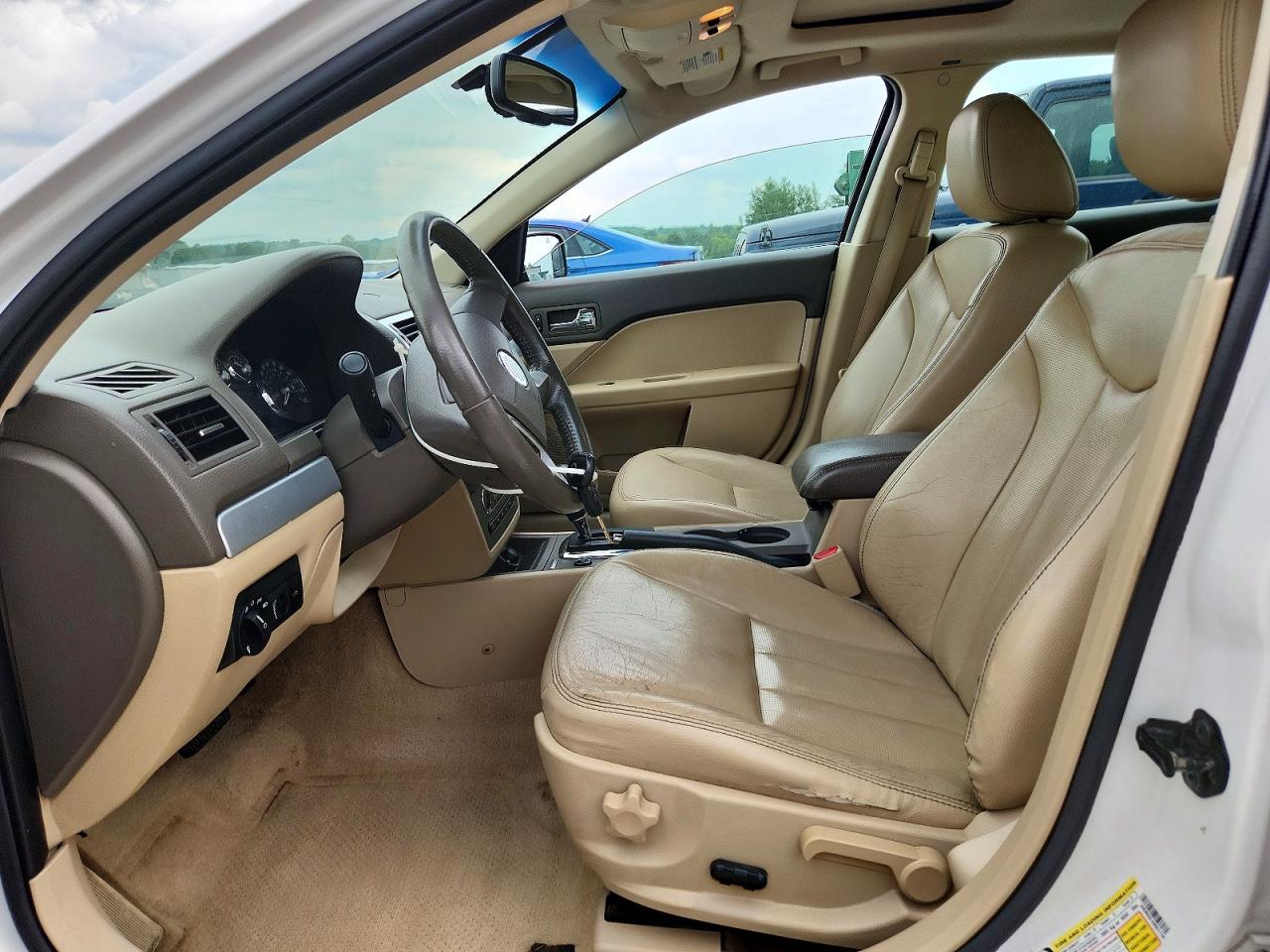 2009 Mercury Milan Premier Белый vin: 3MEHM08169R611196