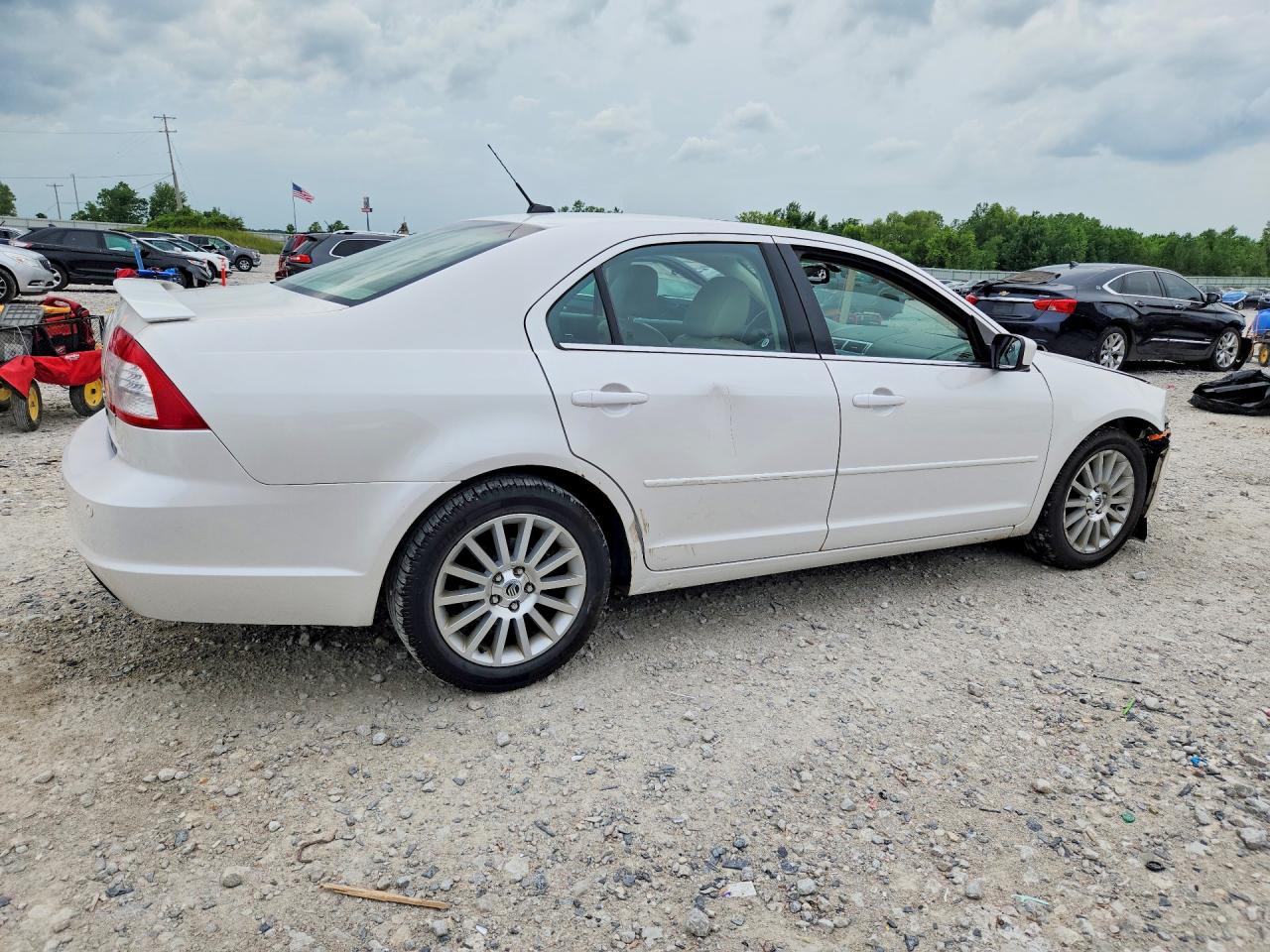 2009 Mercury Milan Premier Белый vin: 3MEHM08169R611196