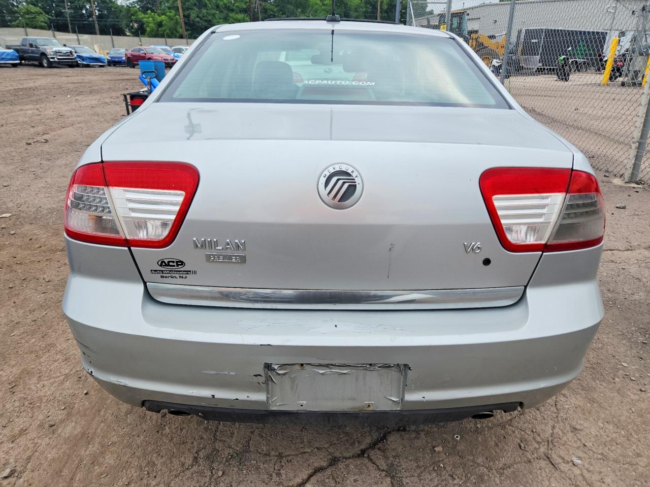 2009 Mercury Milan Silver vin: 3MEHM08169R619766