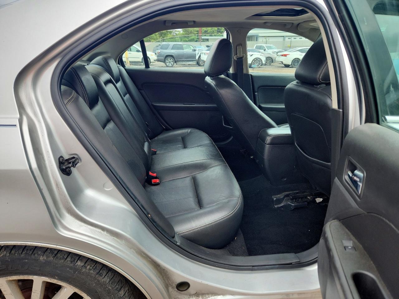 2009 Mercury Milan Silver vin: 3MEHM08169R619766