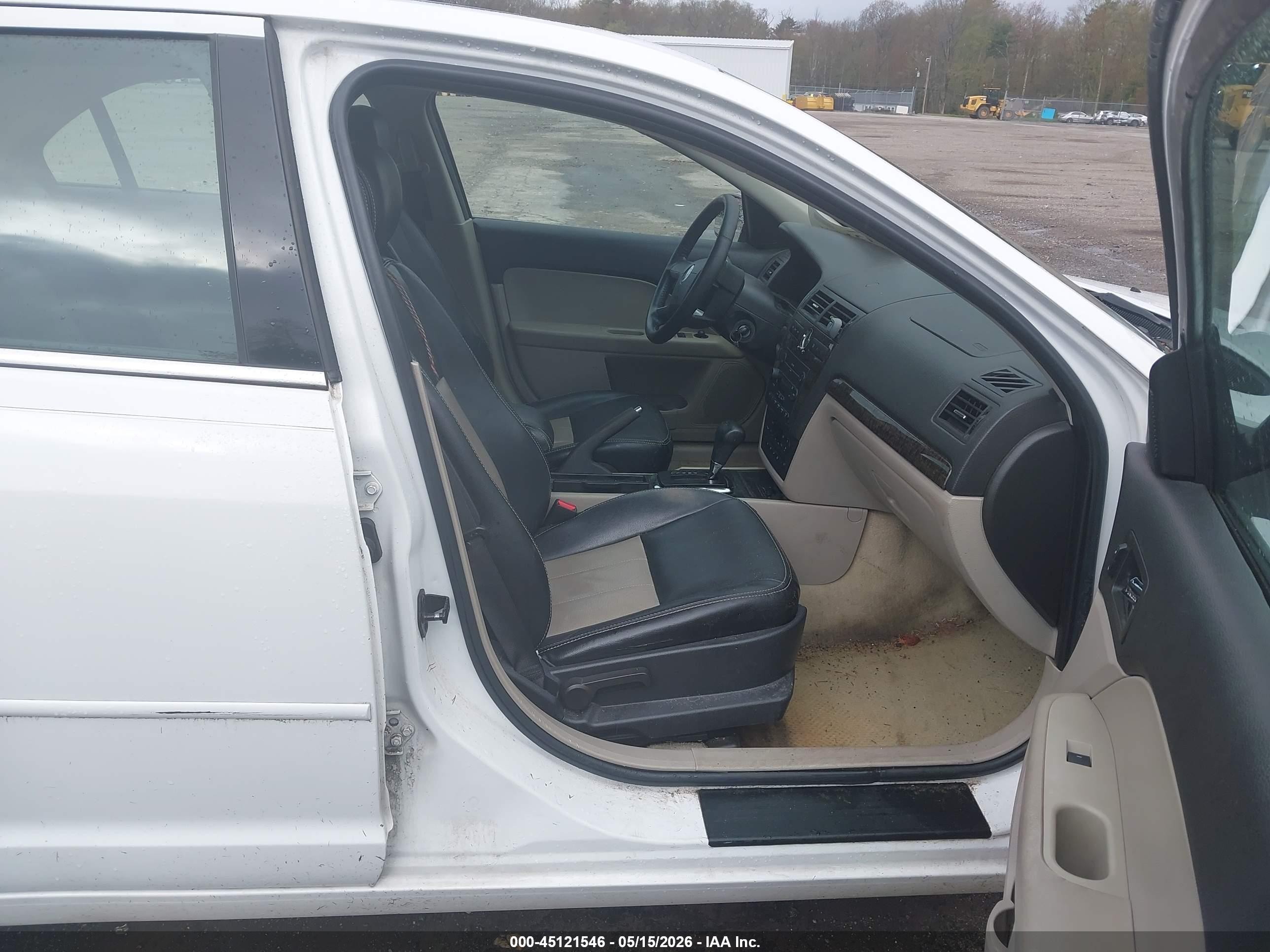 2006 Mercury Milan V6 Premier White vin: 3MEHM08196R624326