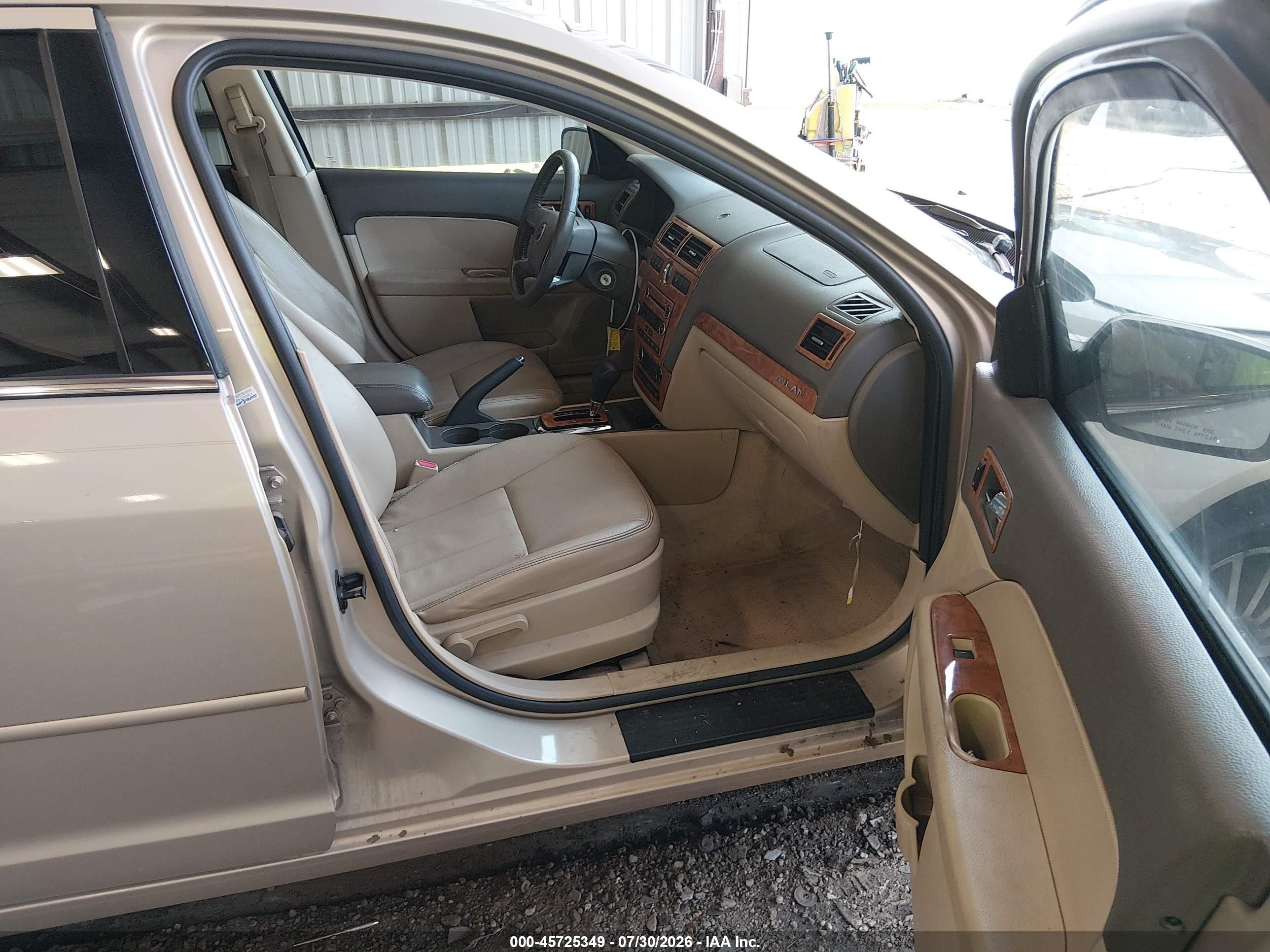 2008 Mercury Milan V6 Premier Gold vin: 3MEHM081X8R648167