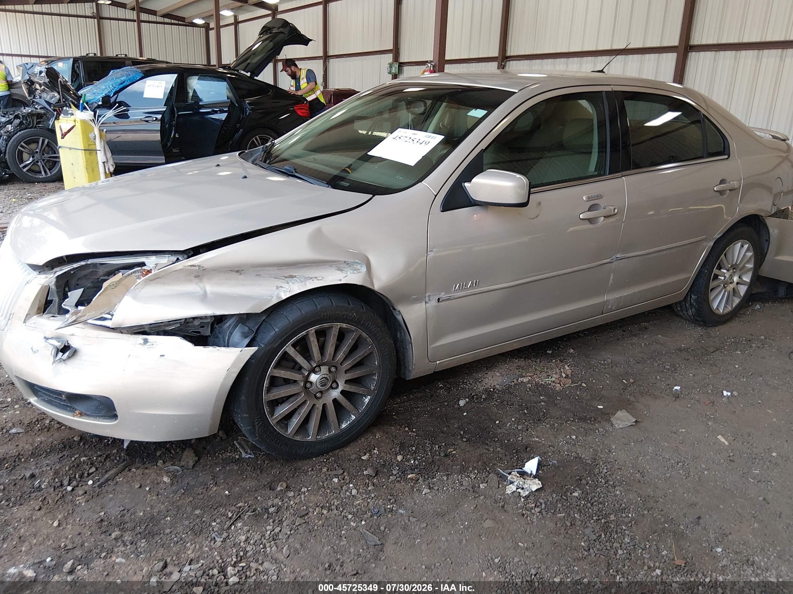 2008 Mercury Milan V6 Premier Gold vin: 3MEHM081X8R648167