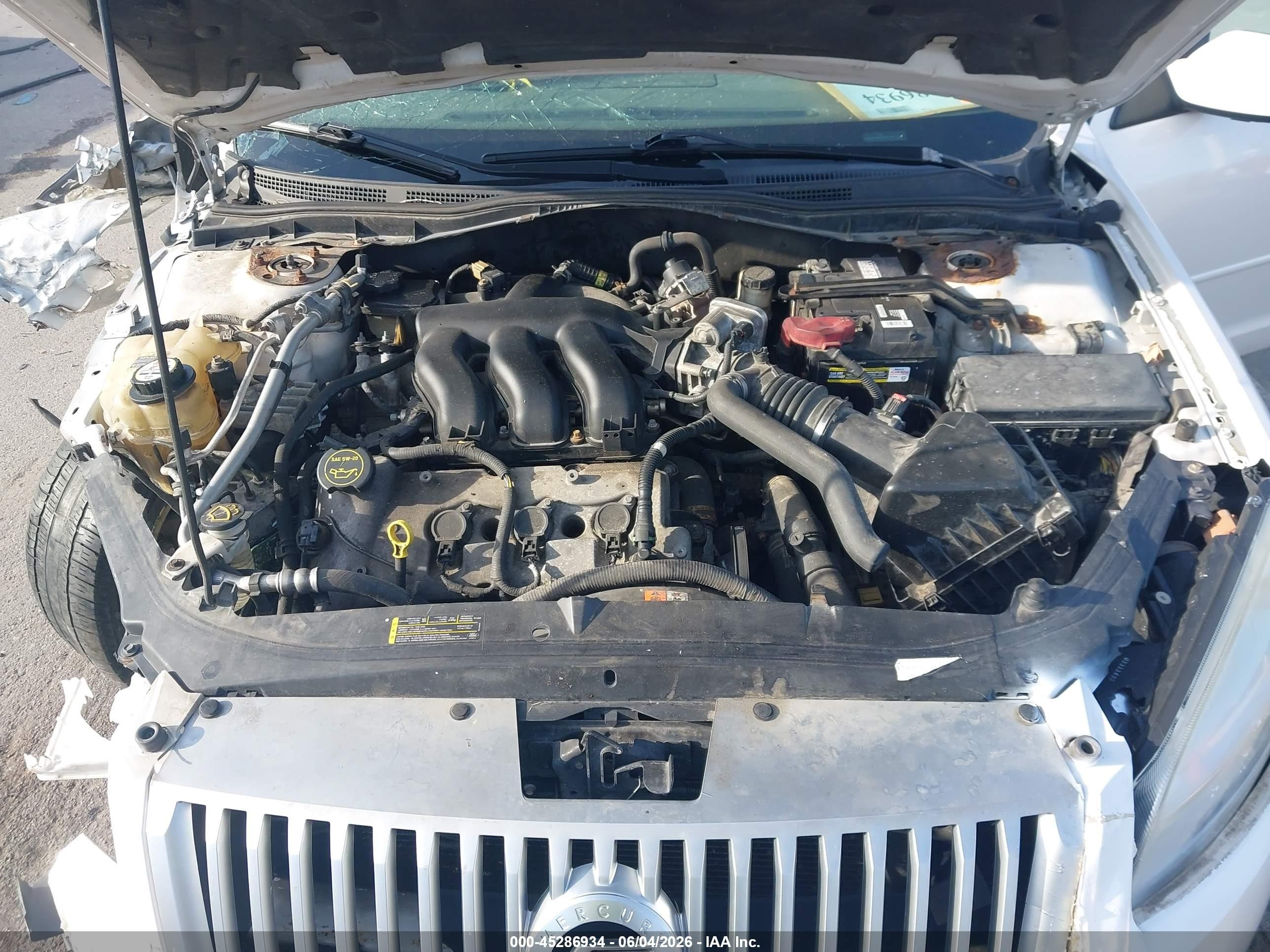 2009 Mercury Milan V6 Premier White vin: 3MEHM081X9R614067