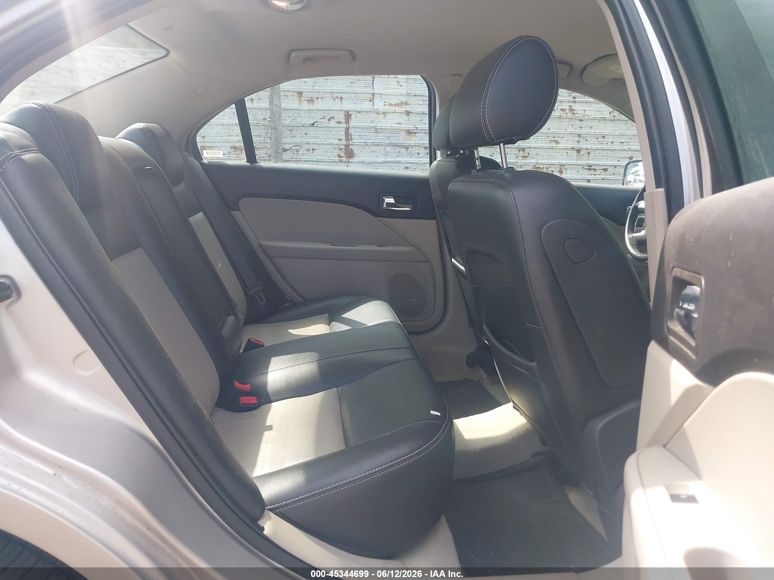 2008 Mercury Milan I4 Premier Tan vin: 3MEHM08Z18R638097