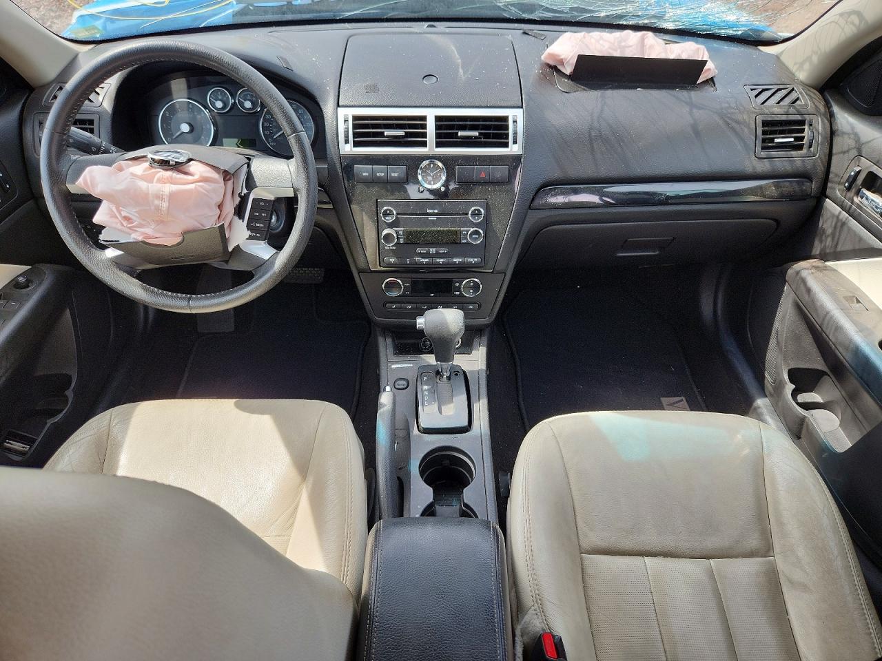 2009 Mercury Milan Premier White vin: 3MEHM08Z19R621530