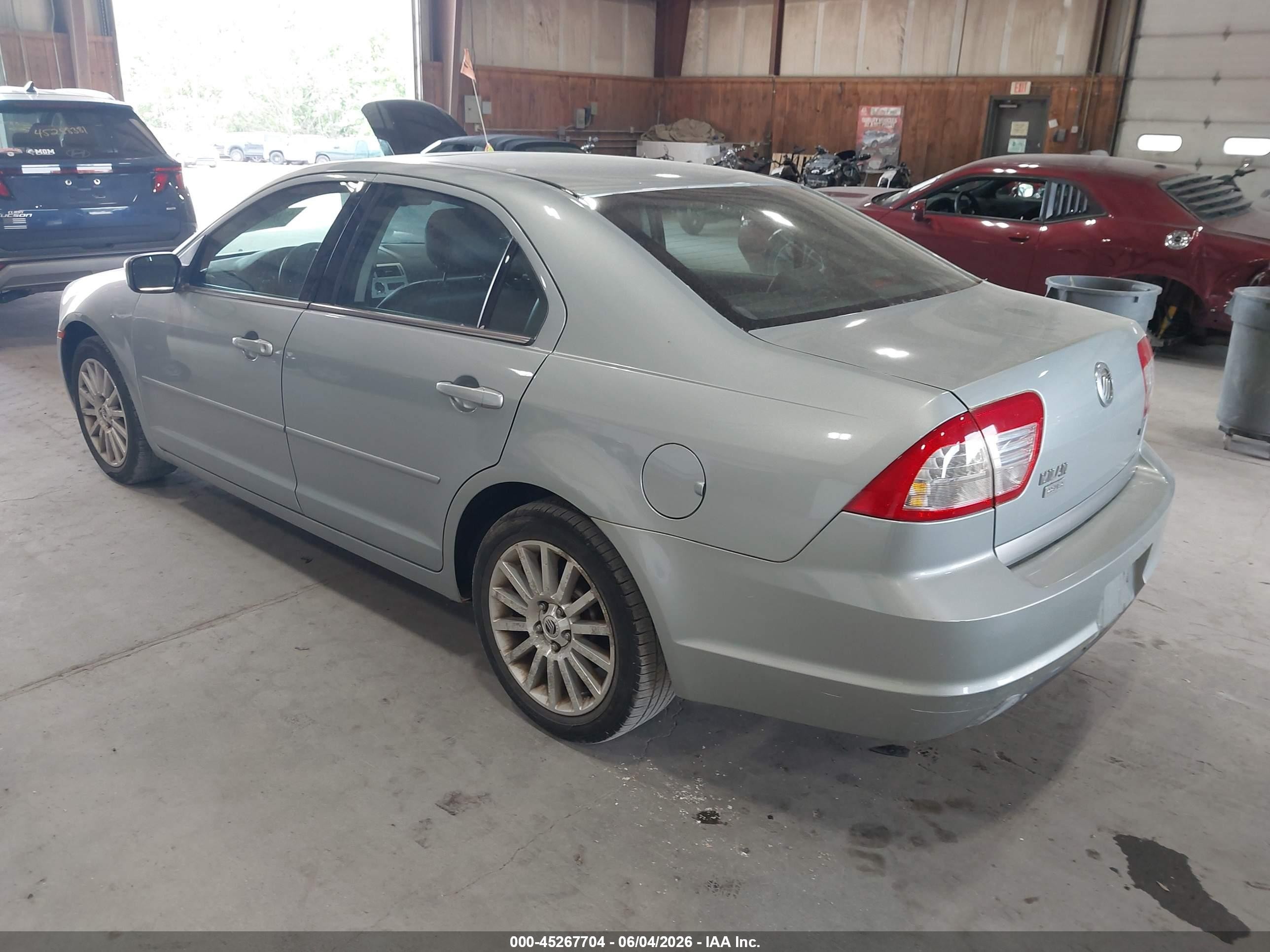 2007 Mercury Milan I4 Premier Silver vin: 3MEHM08Z57R604923