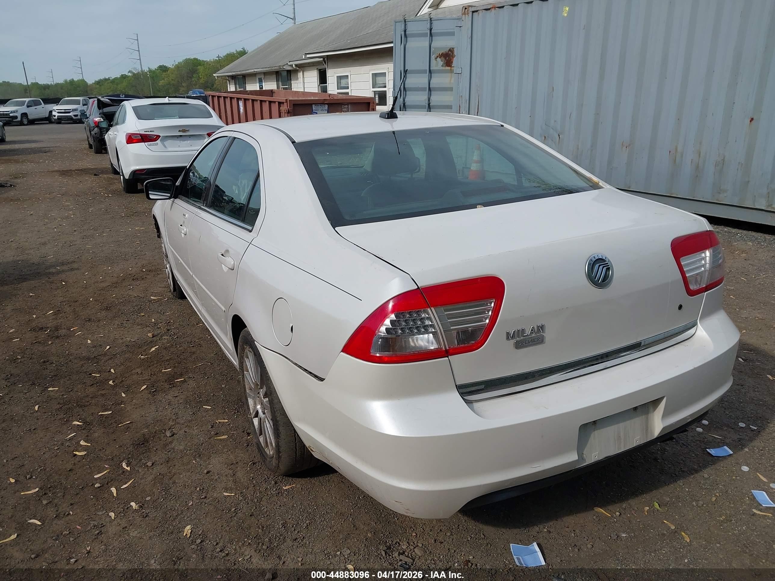 2009 Mercury Milan I4 Premier White vin: 3MEHM08Z59R606867