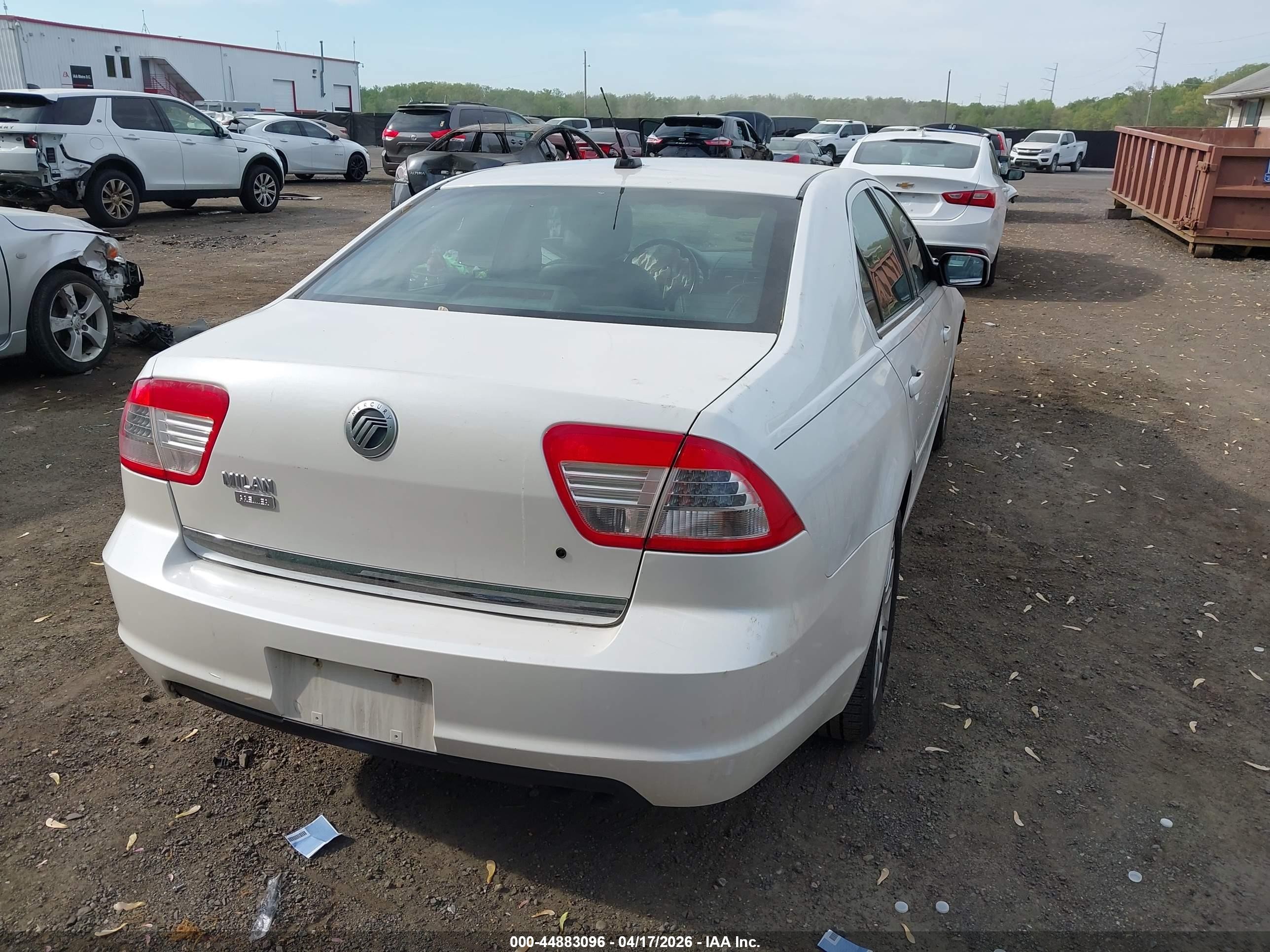 2009 Mercury Milan I4 Premier White vin: 3MEHM08Z59R606867