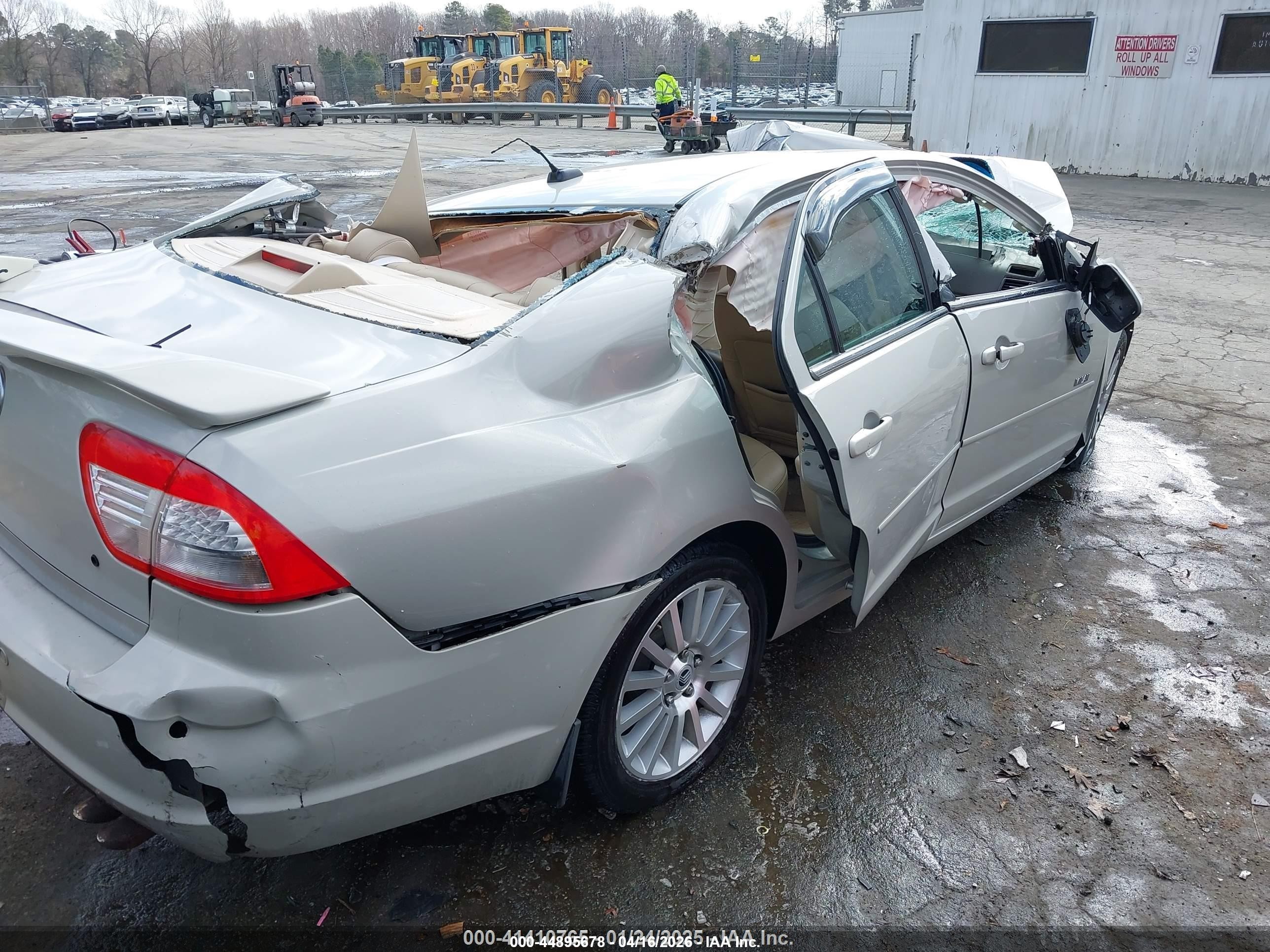 2008 Mercury Milan I4 Premier Silver vin: 3MEHM08Z78R612815