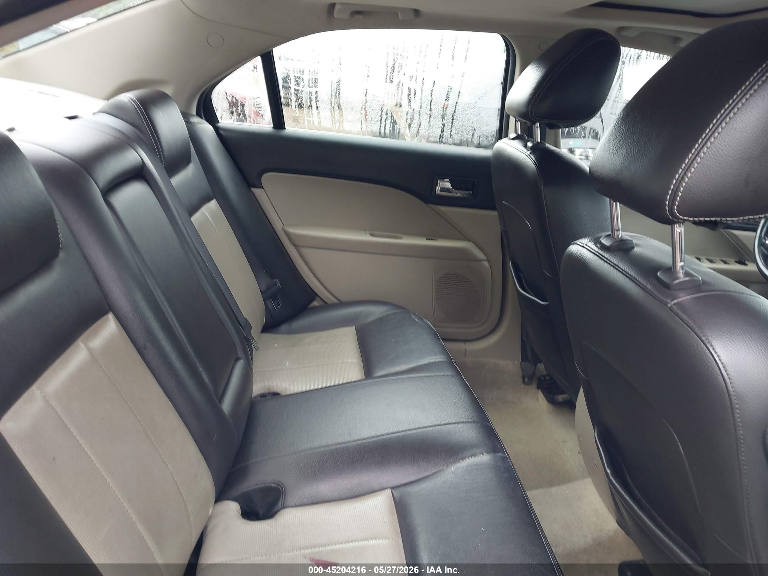 2009 Mercury Milan I4 Premier Silver vin: 3MEHM08Z79R617563
