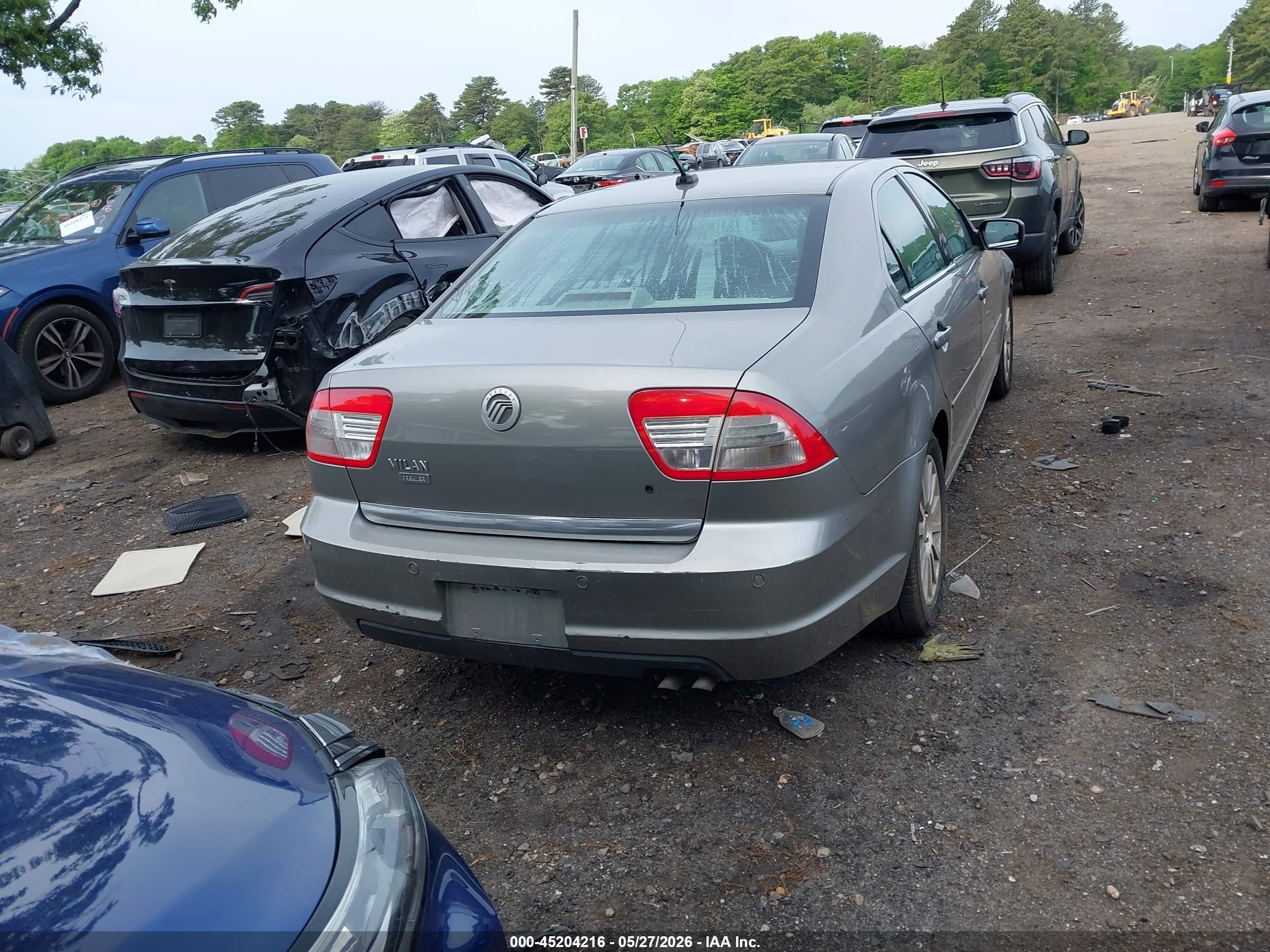 2009 Mercury Milan I4 Premier Silver vin: 3MEHM08Z79R617563