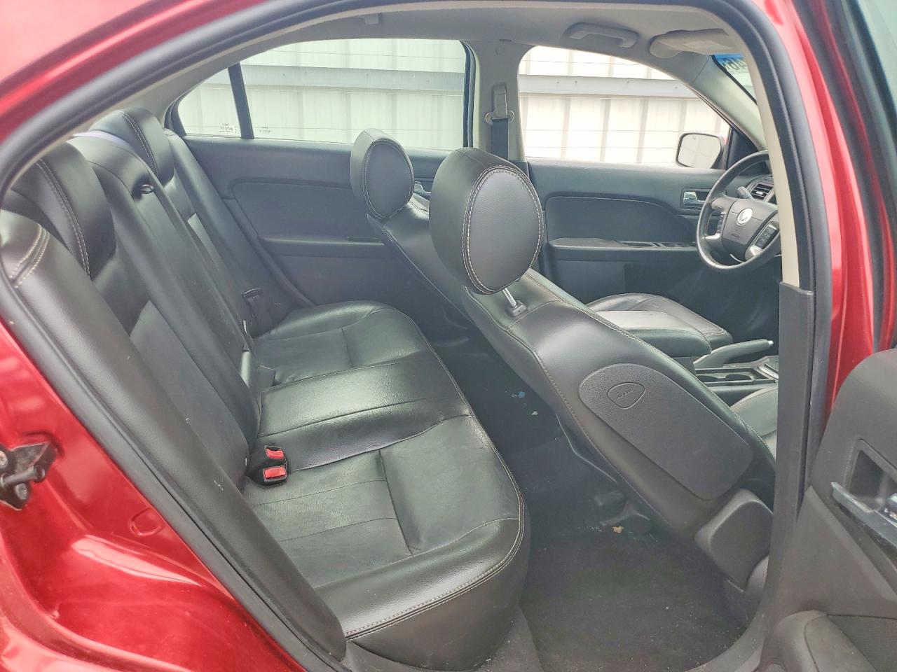 2007 Mercury Milan Premier Red vin: 3MEHM08Z87R652366