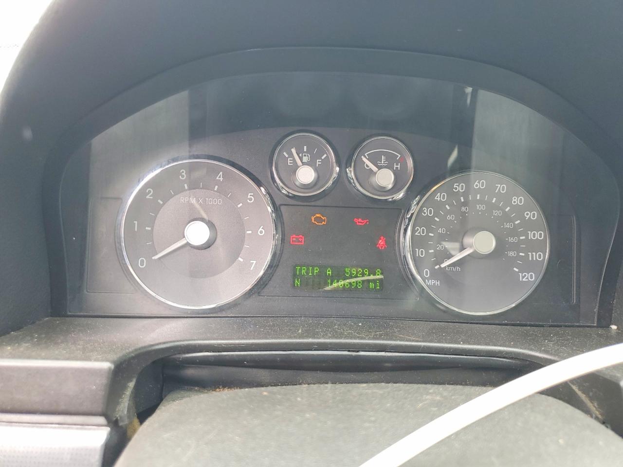 2007 Mercury Milan Premier Red vin: 3MEHM08Z87R652366