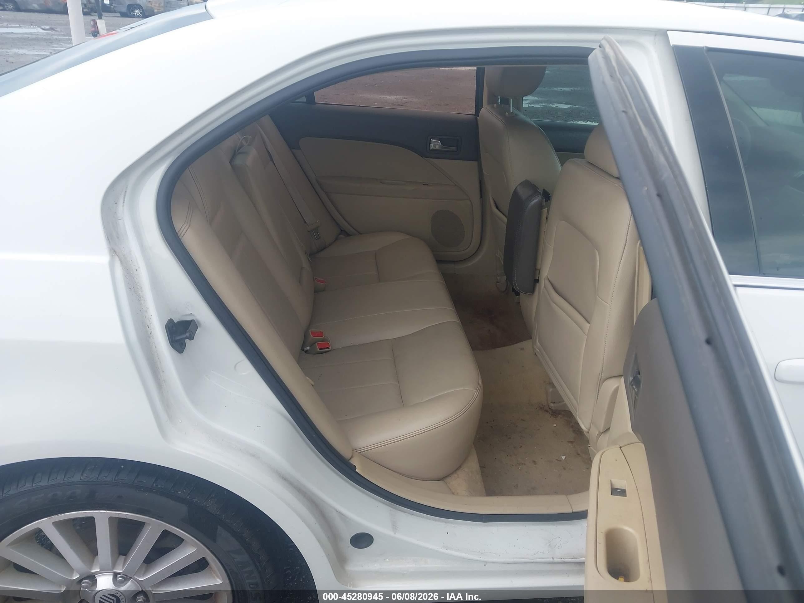 2008 Mercury Milan I4 Premier White vin: 3MEHM08Z98R618969