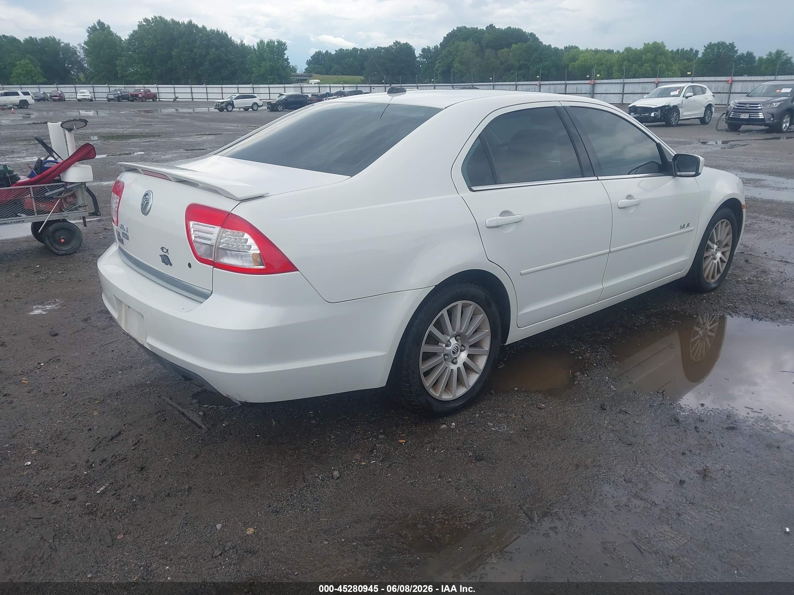 2008 Mercury Milan I4 Premier White vin: 3MEHM08Z98R618969