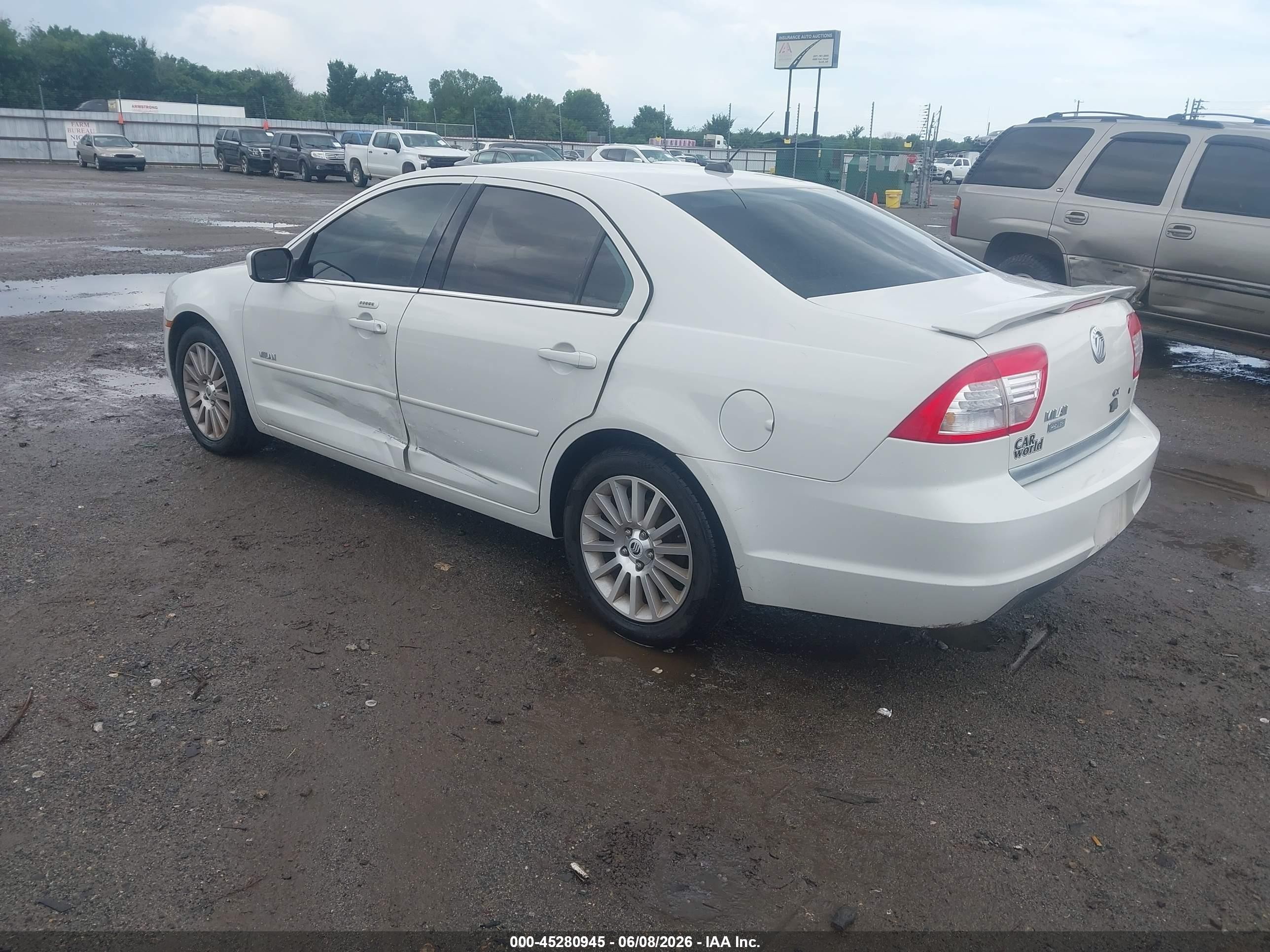 2008 Mercury Milan I4 Premier White vin: 3MEHM08Z98R618969