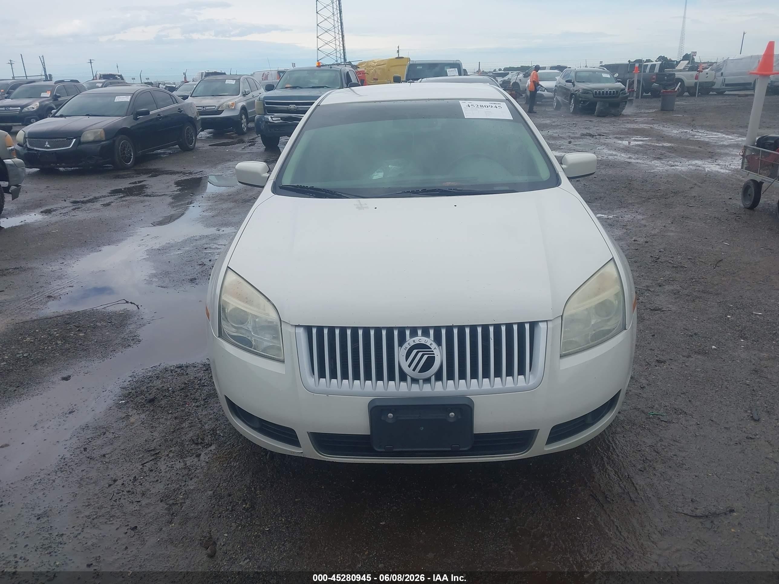 2008 Mercury Milan I4 Premier White vin: 3MEHM08Z98R618969