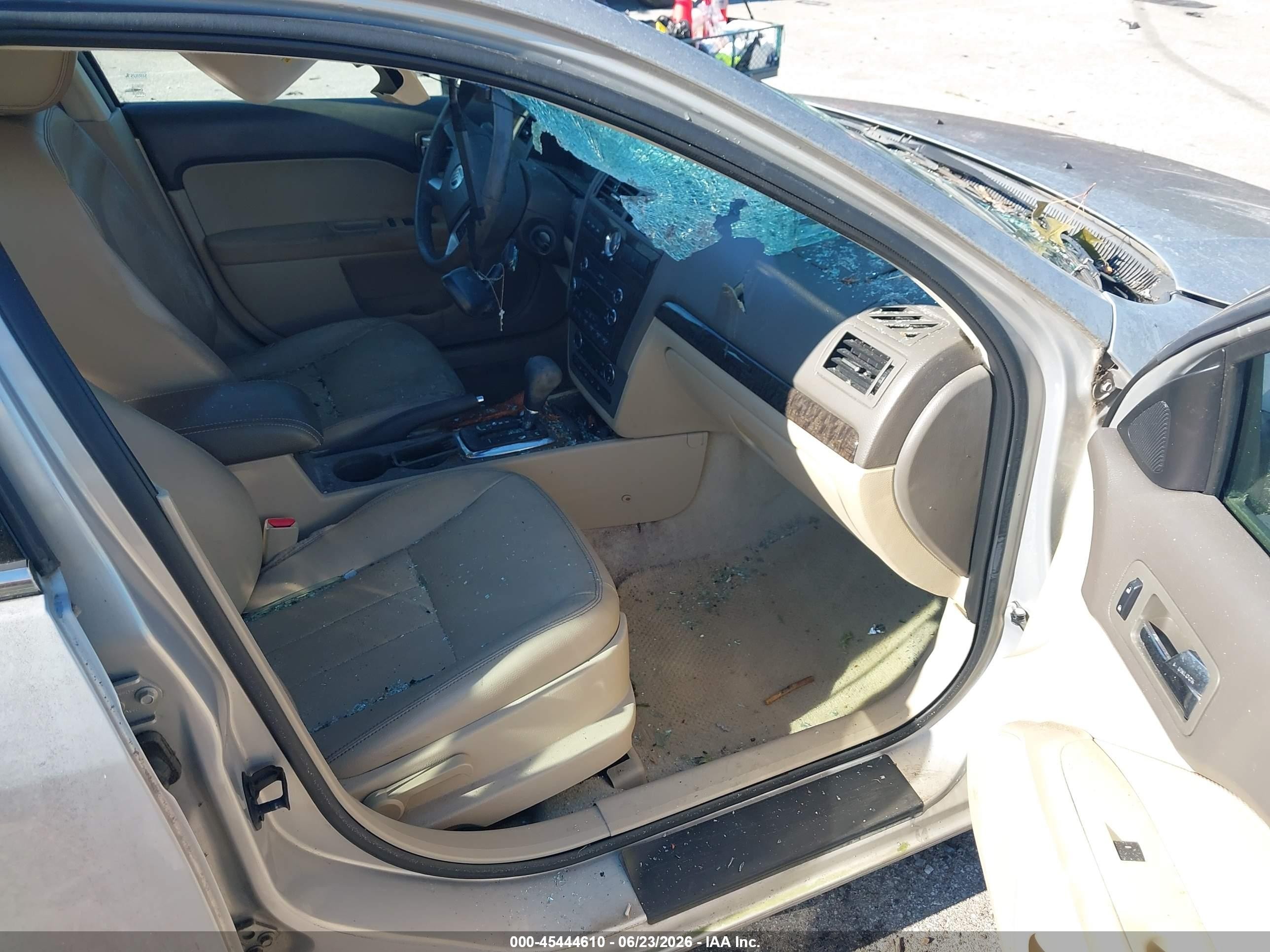 2009 Mercury Milan I4 Premier Желто-коричневый vin: 3MEHM08Z99R601297