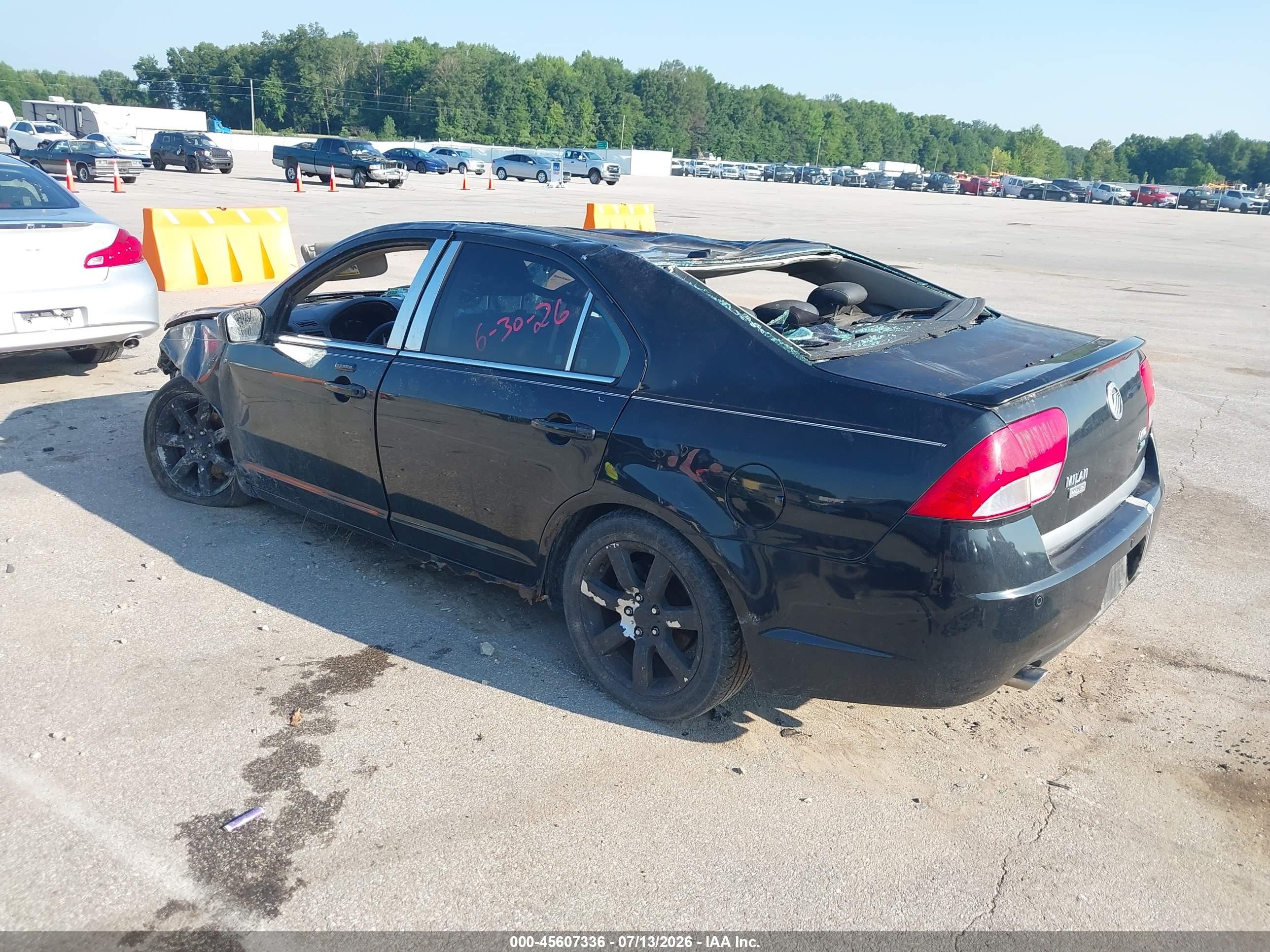 2010 Mercury Milan Premier Black vin: 3MEHM0CG0AR651662