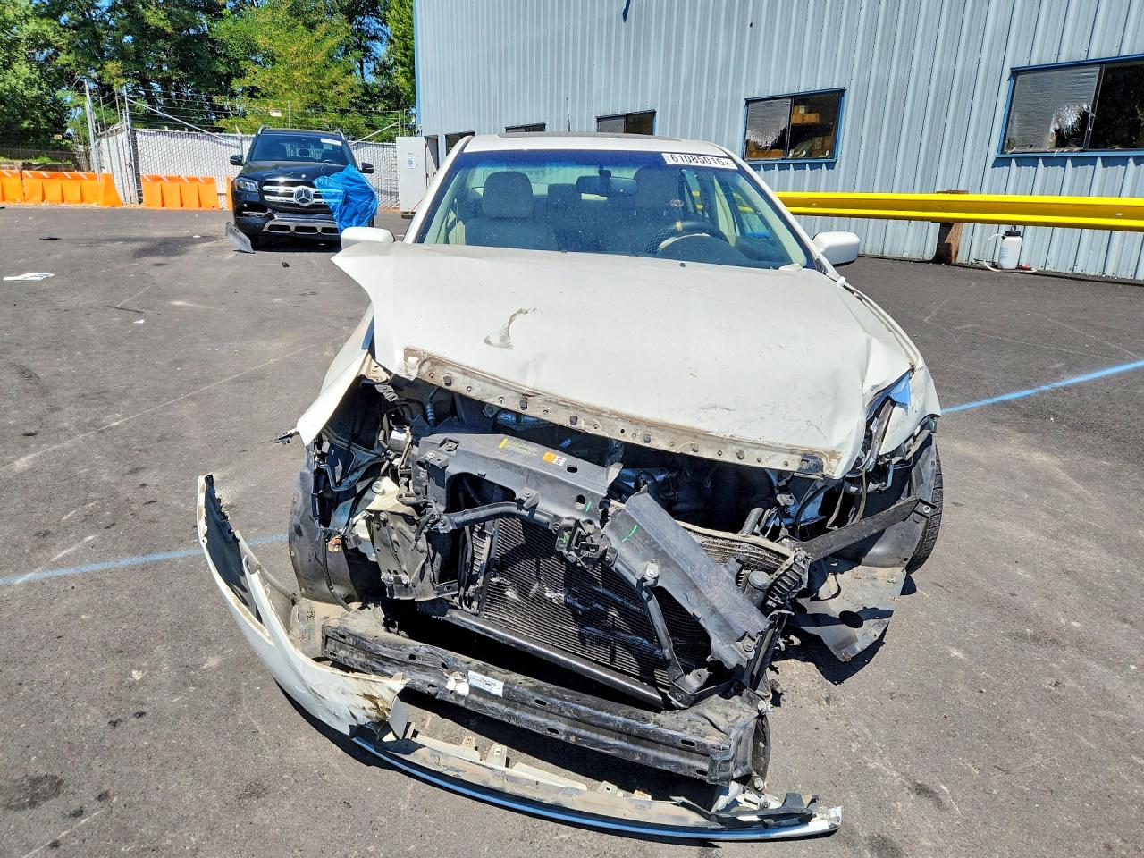 2010 Mercury Milan Premier Белый vin: 3MEHM0CG3AR651512