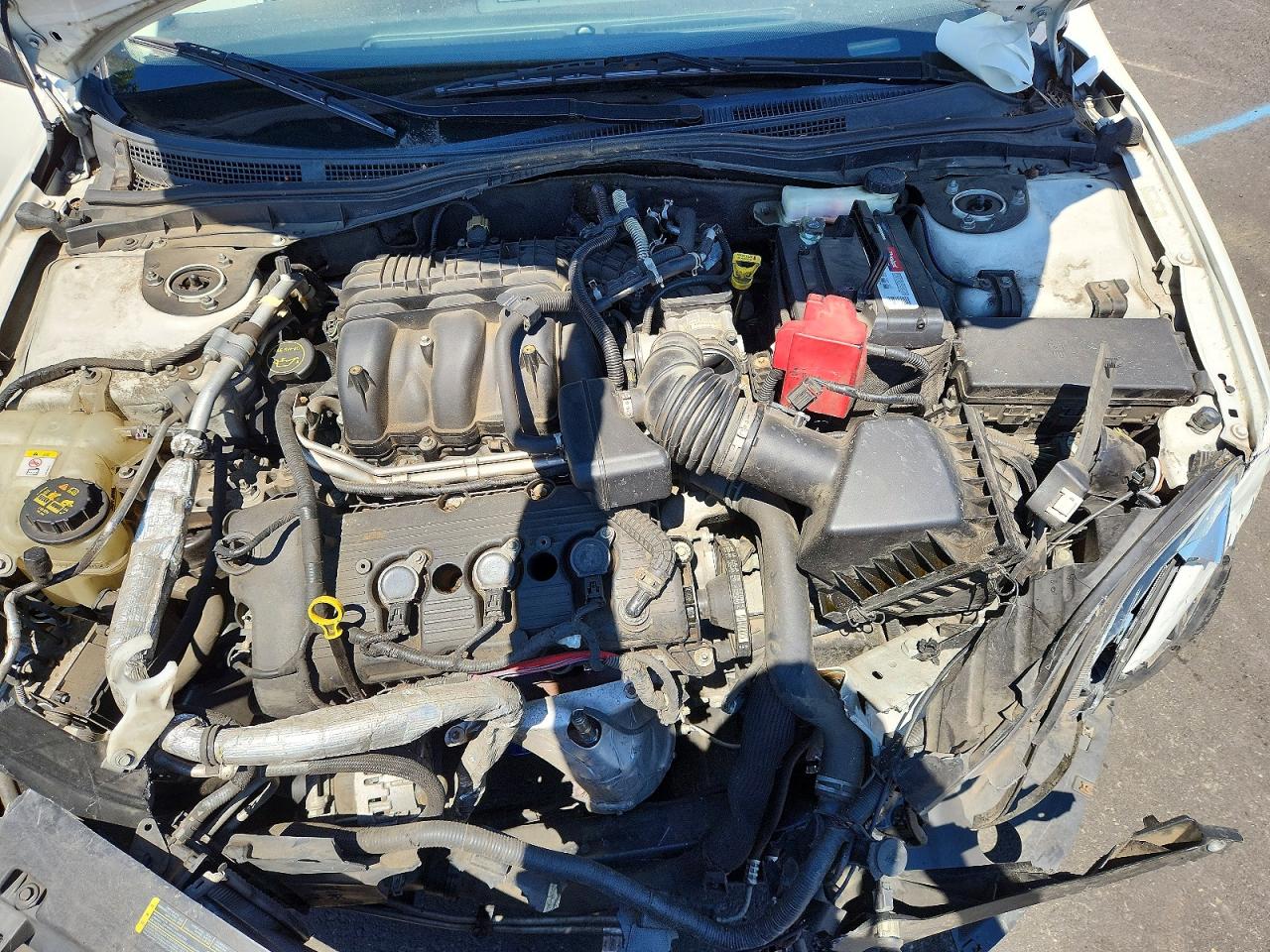 2010 Mercury Milan Premier Белый vin: 3MEHM0CG3AR651512