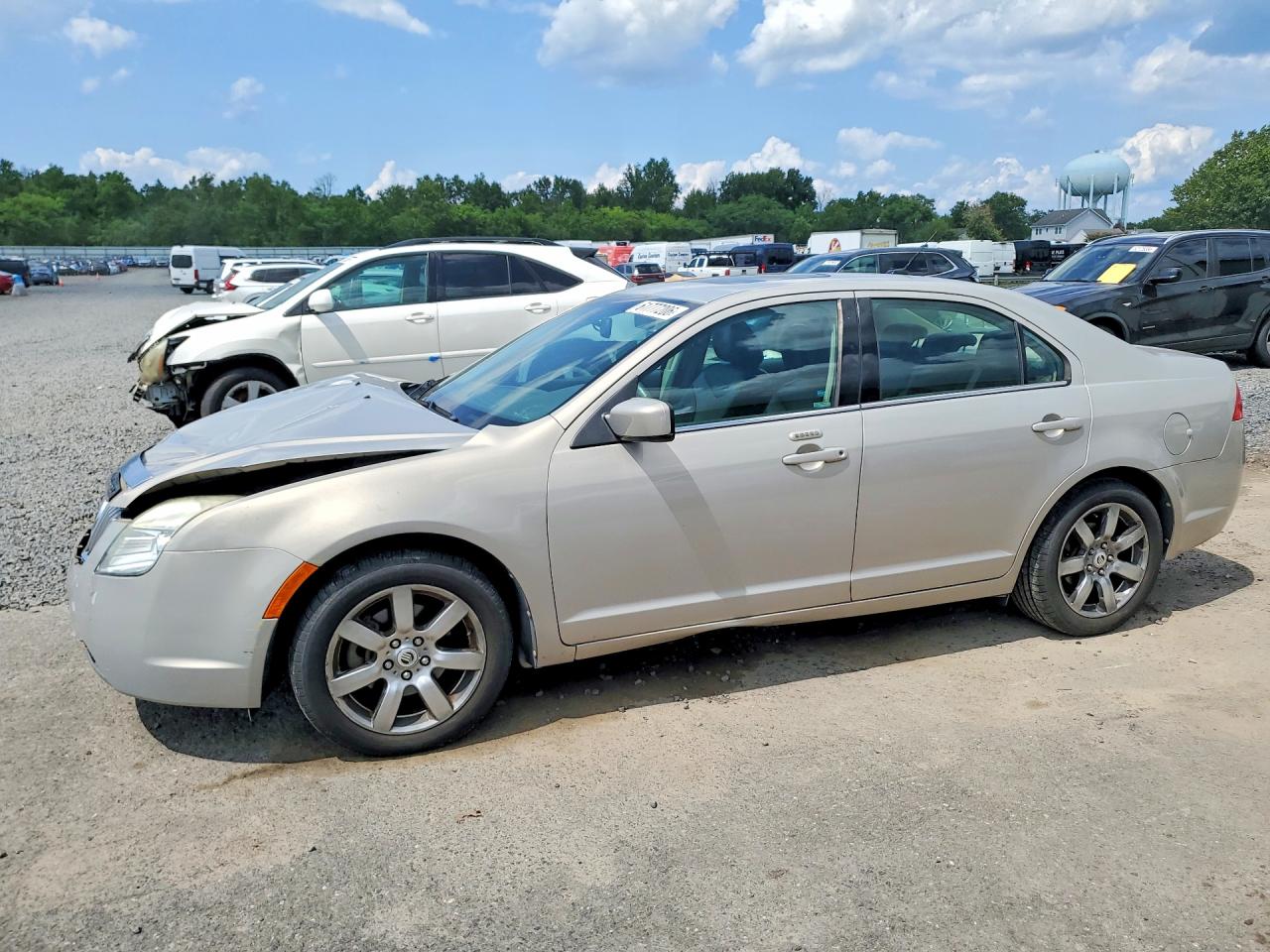 2010 Mercury Milan Premier Silver vin: 3MEHM0CG5AR636302