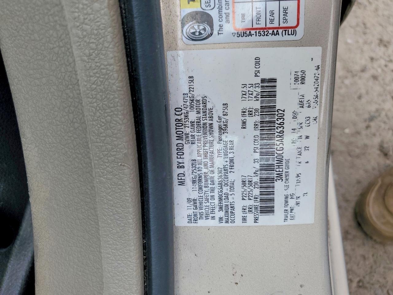 2010 Mercury Milan Premier Silver vin: 3MEHM0CG5AR636302