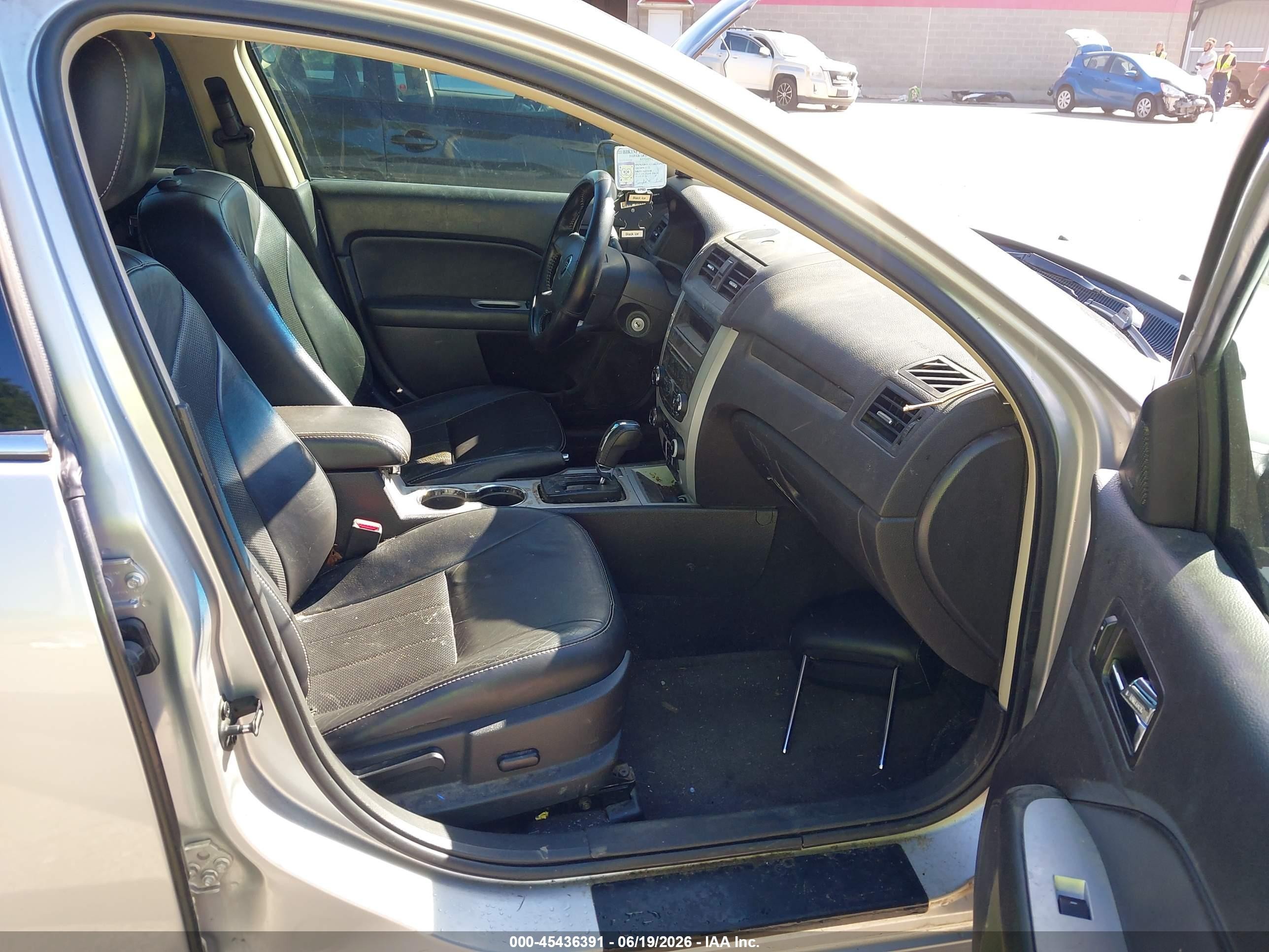 2010 Mercury Milan Premier Серебряный vin: 3MEHM0CG6AR662617