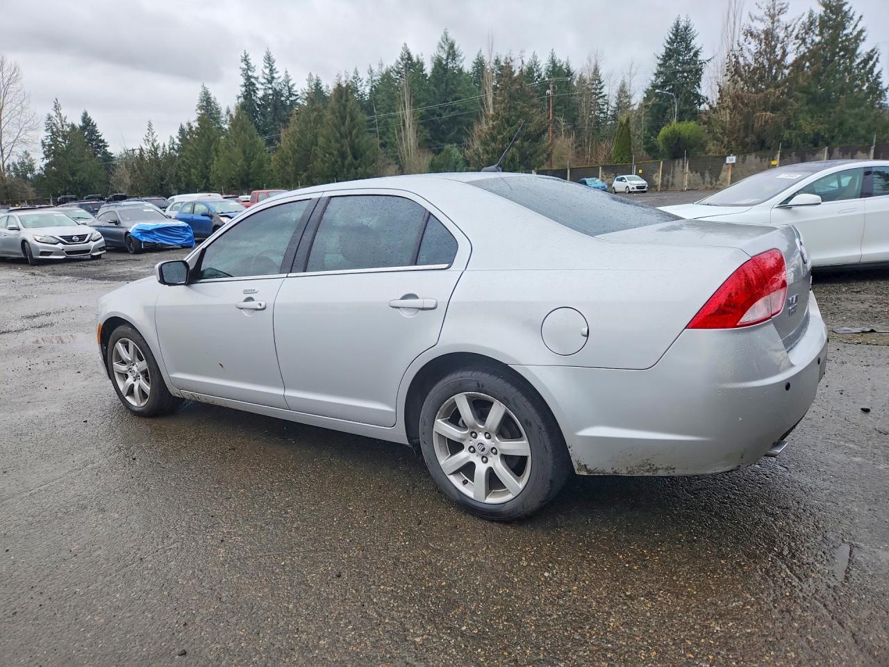 2010 Mercury Milan Premier Silver vin: 3MEHM0CG9AR629935
