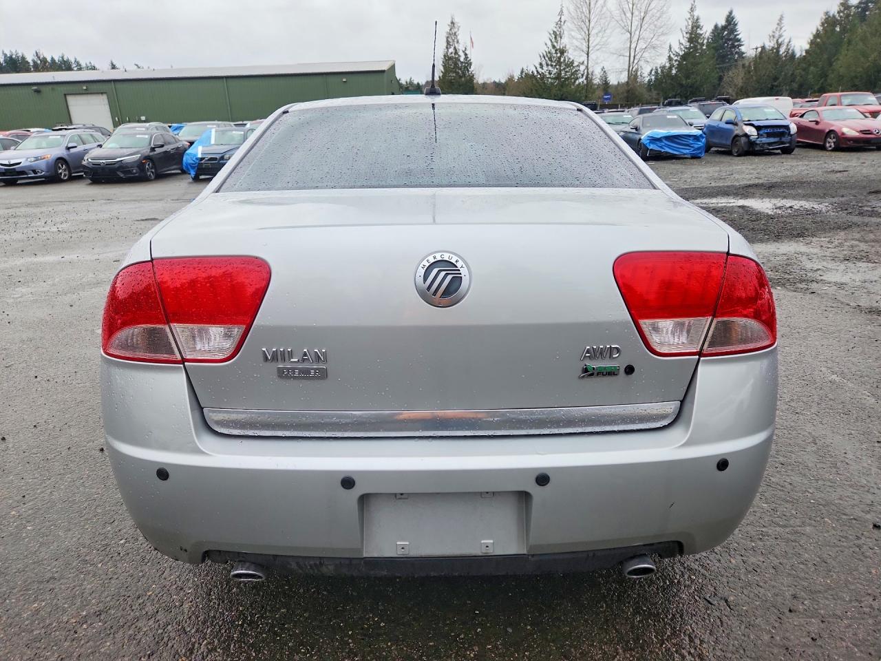 2010 Mercury Milan Premier Silver vin: 3MEHM0CG9AR629935