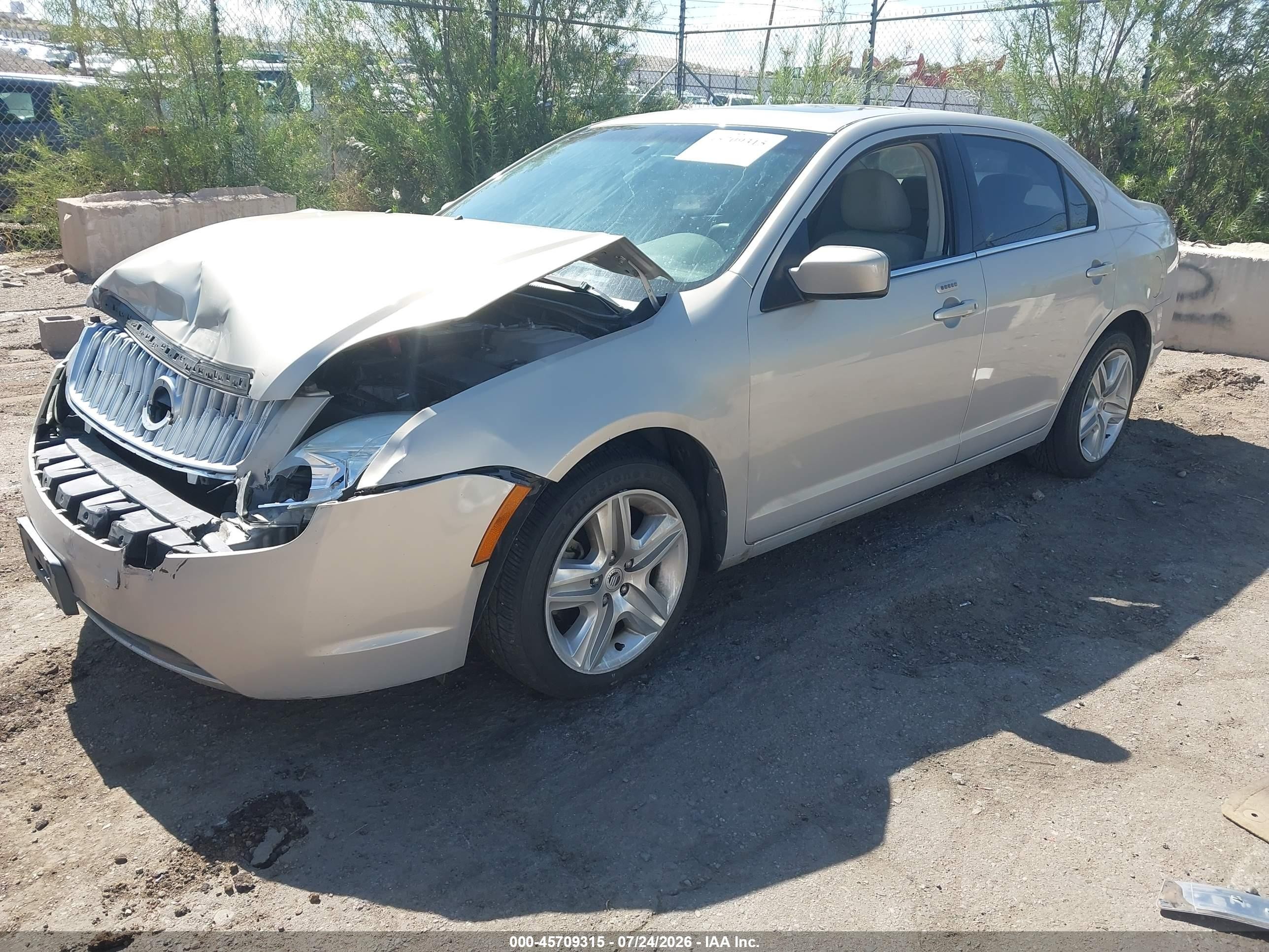 2010 Mercury Milan   Beige vin: 3MEHM0HA0AR642156