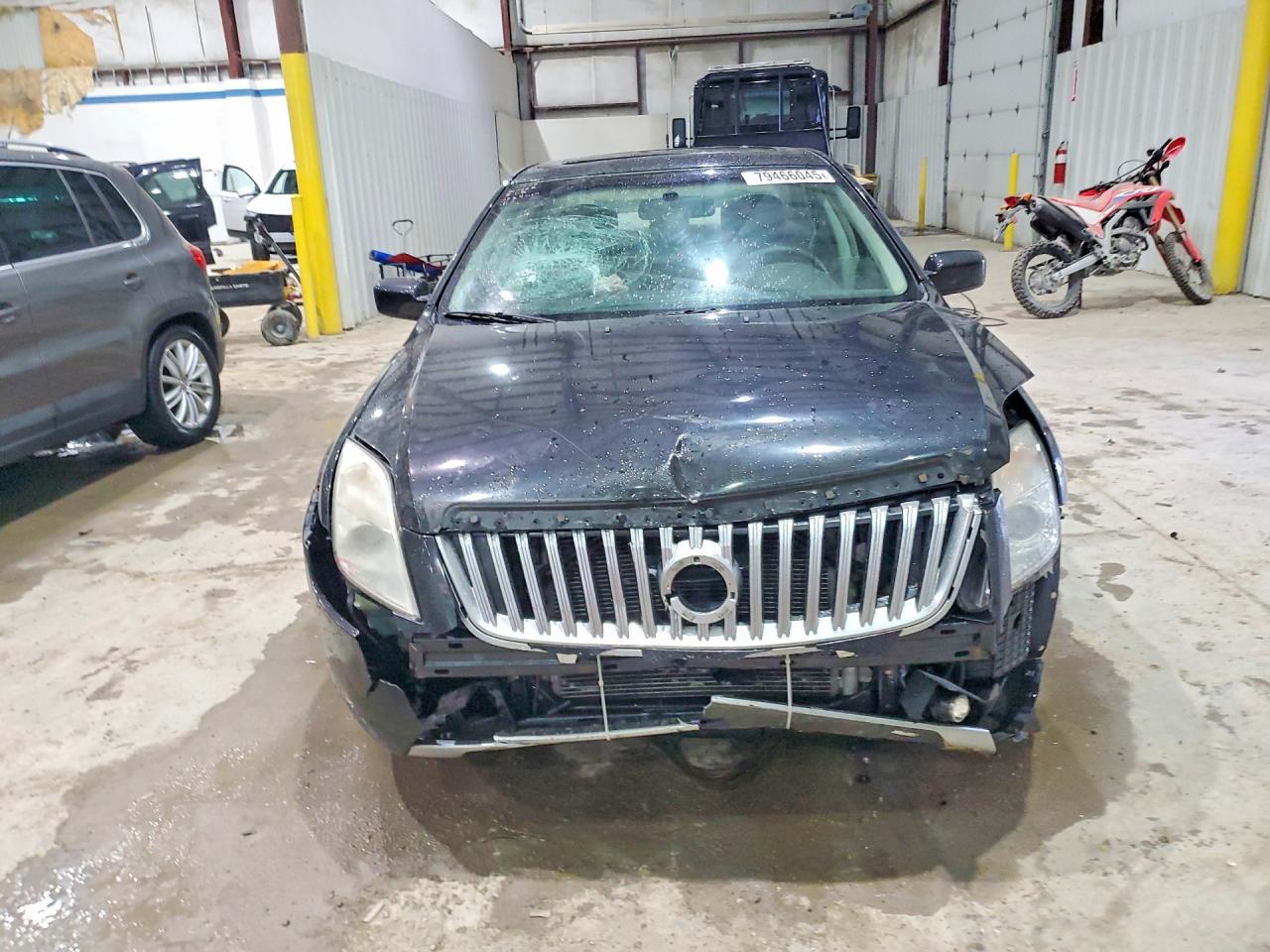 2010 Mercury Milan Charcoal vin: 3MEHM0HA1AR601437