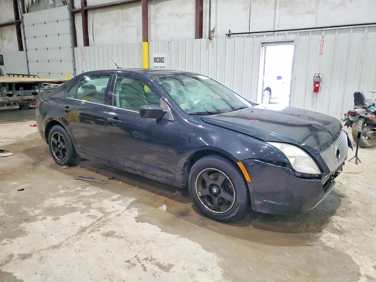 2010 Mercury Milan Charcoal vin: 3MEHM0HA1AR601437