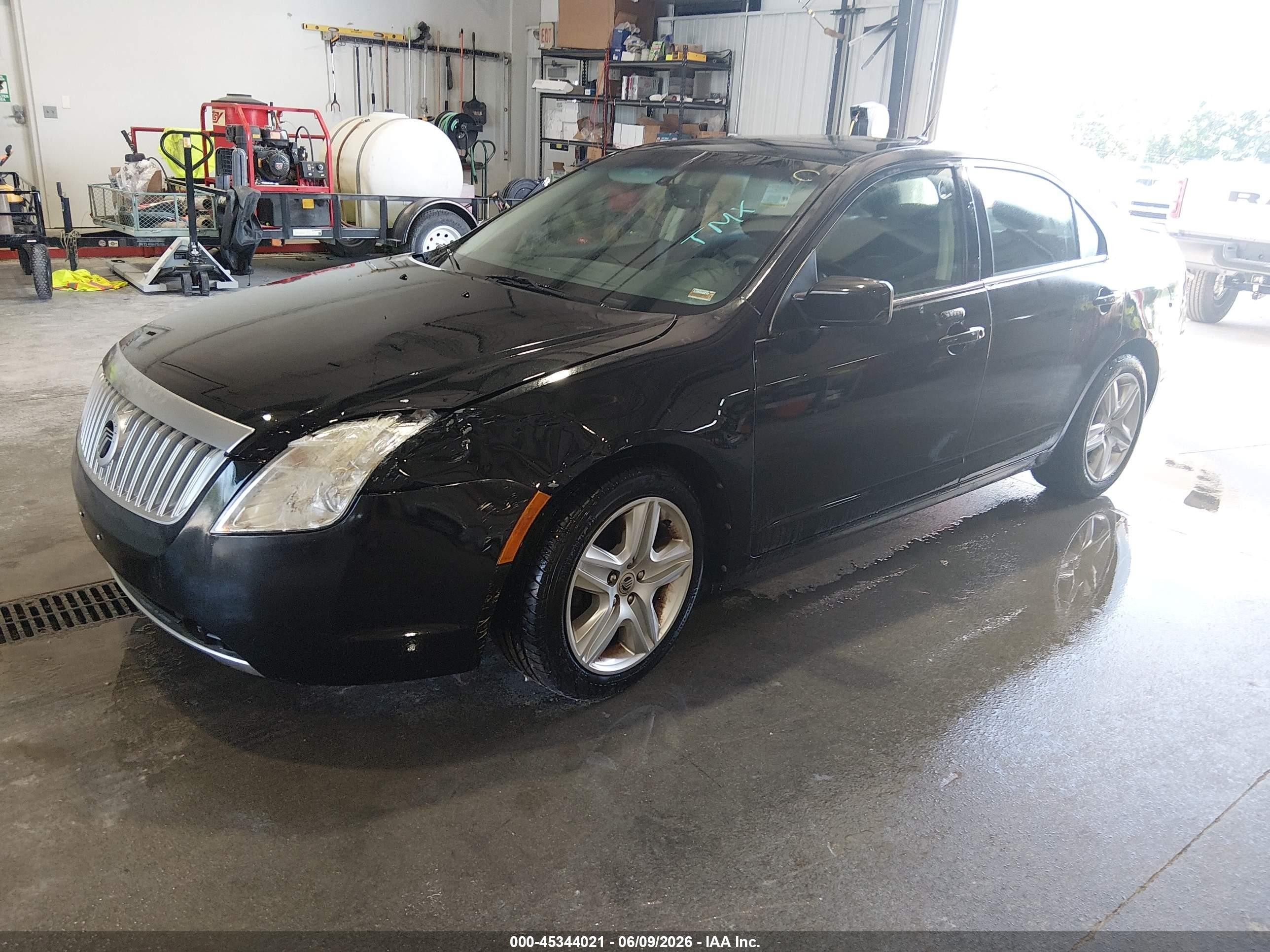 2011 Mercury Milan   Black vin: 3MEHM0HA3BR600632