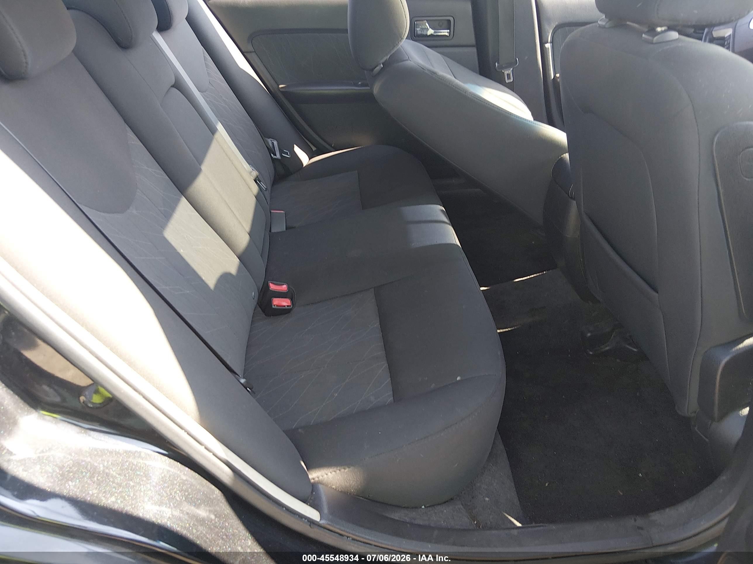 2010 Mercury Milan   Black vin: 3MEHM0HA5AR665366