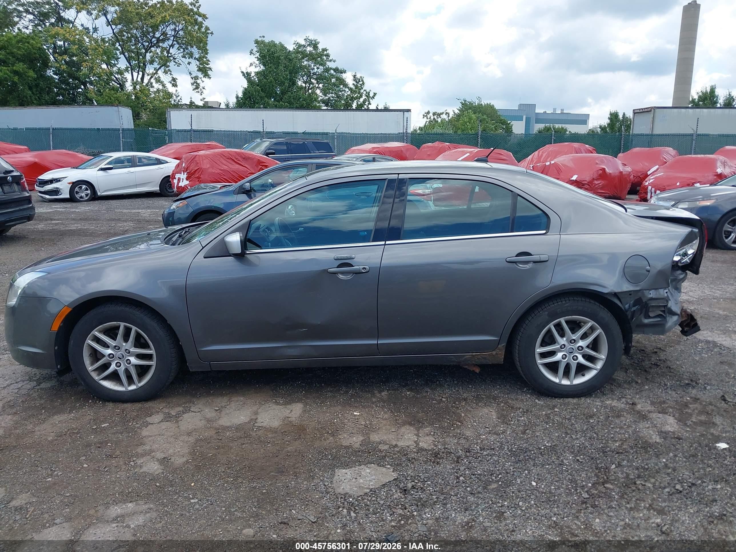 2010 Mercury Milan Gray vin: 3MEHM0HA8AR641501