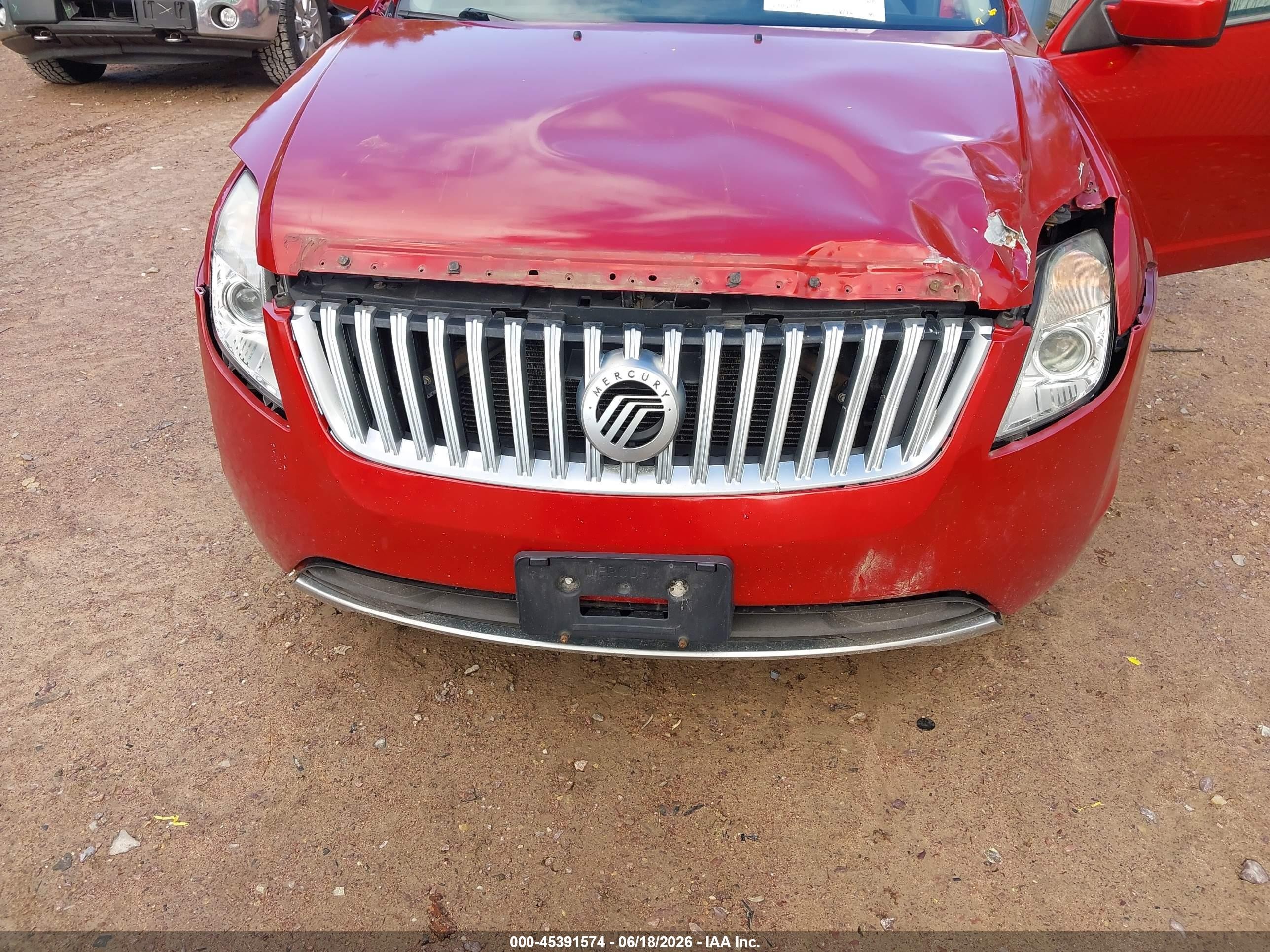 2010 Mercury Milan   Red vin: 3MEHM0HA8AR642616